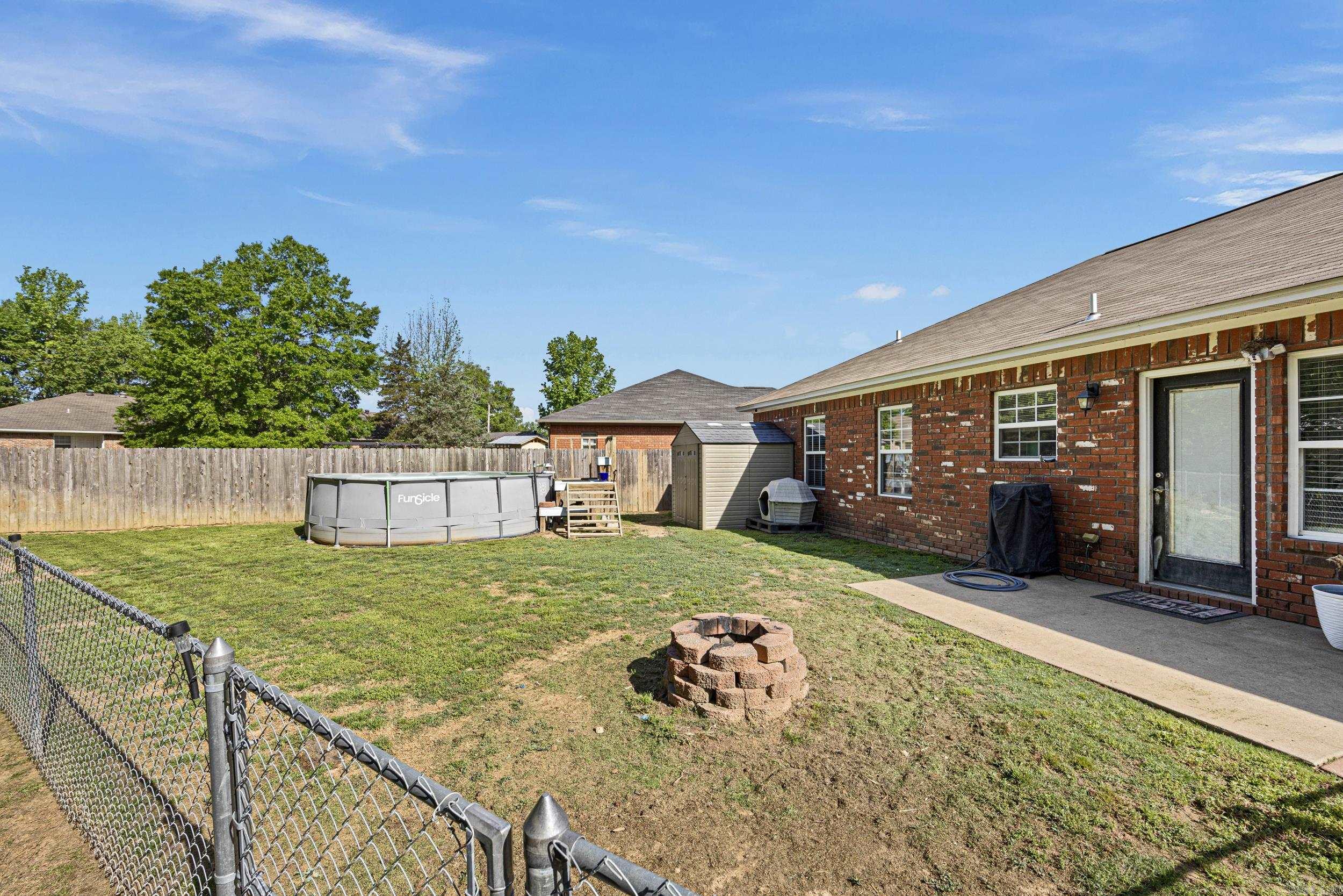 1509 E 11th Cove