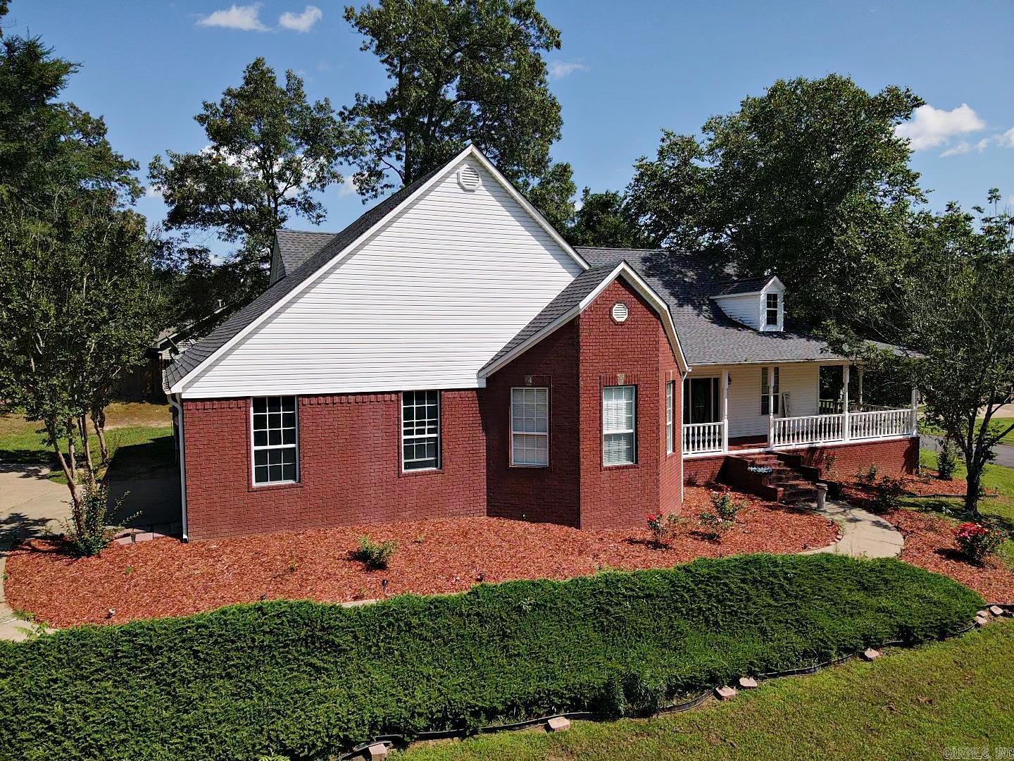 118 Apple Blossom Drive
