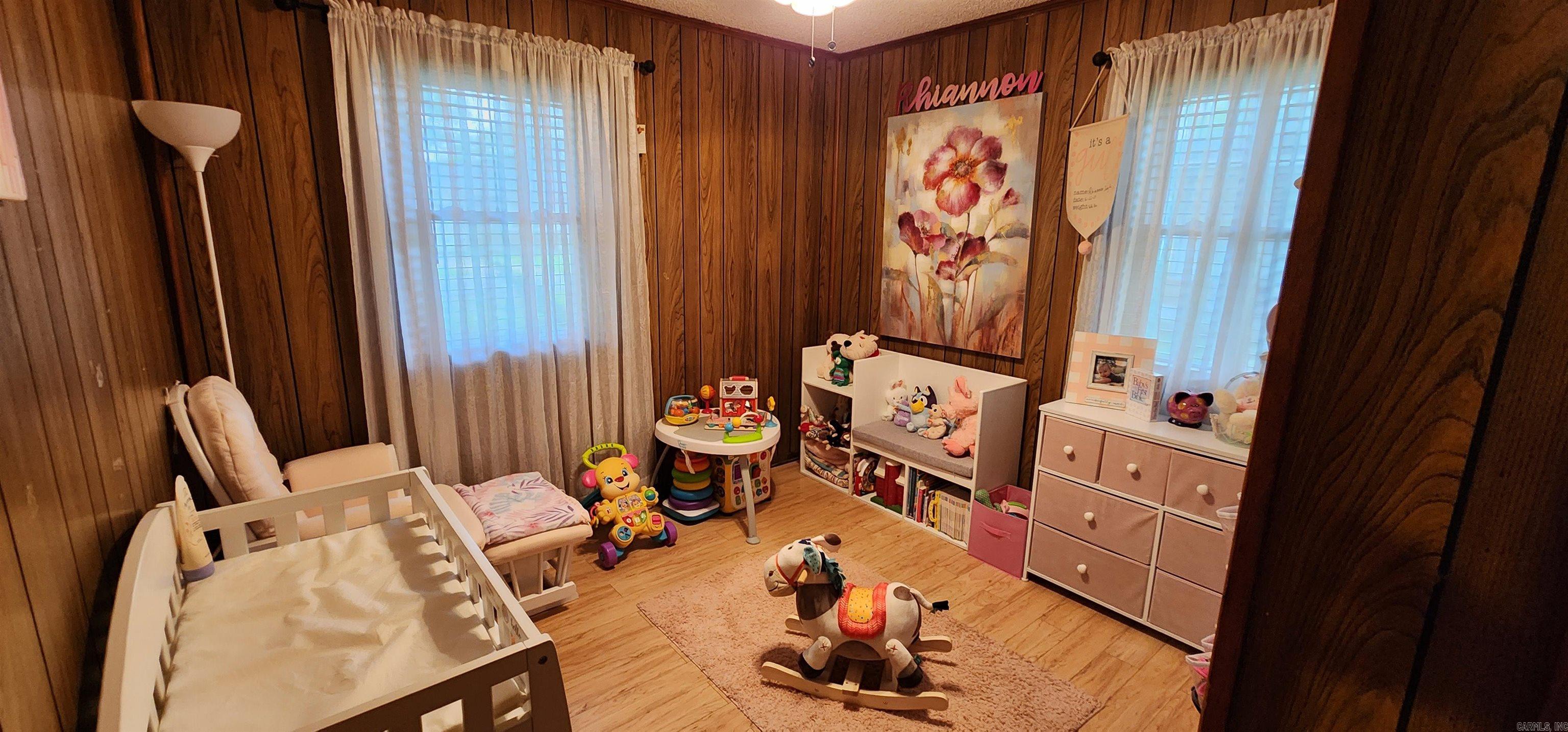 211 Raymond Circle Dr Street