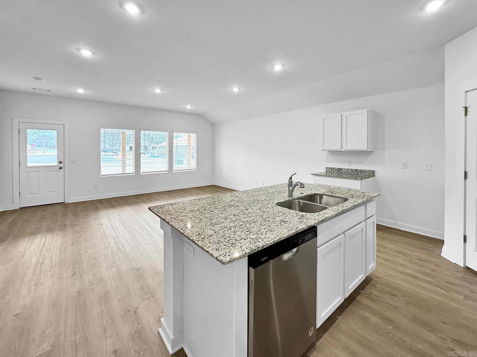 120 E Fredonia Court