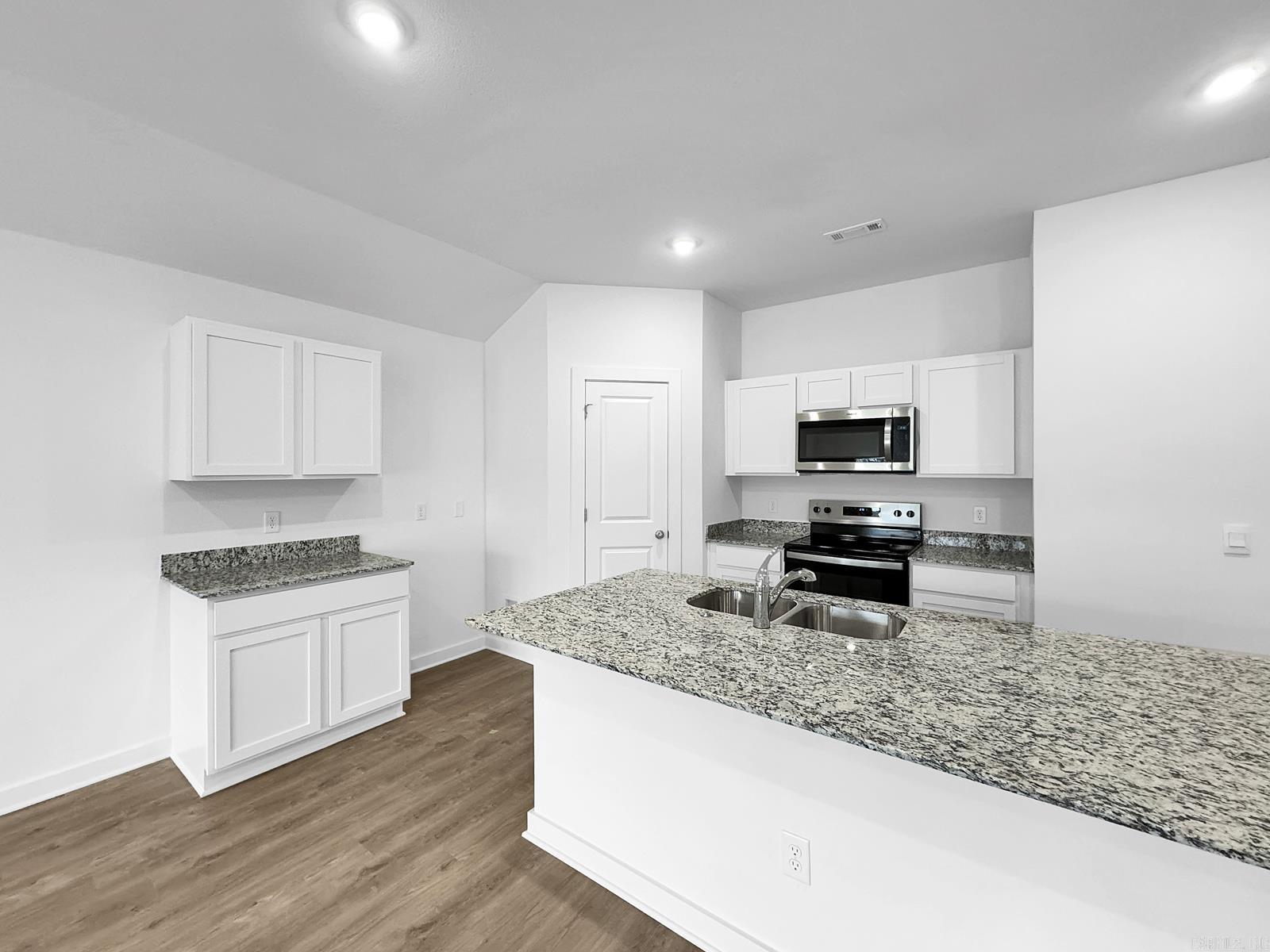 120 E Fredonia Court