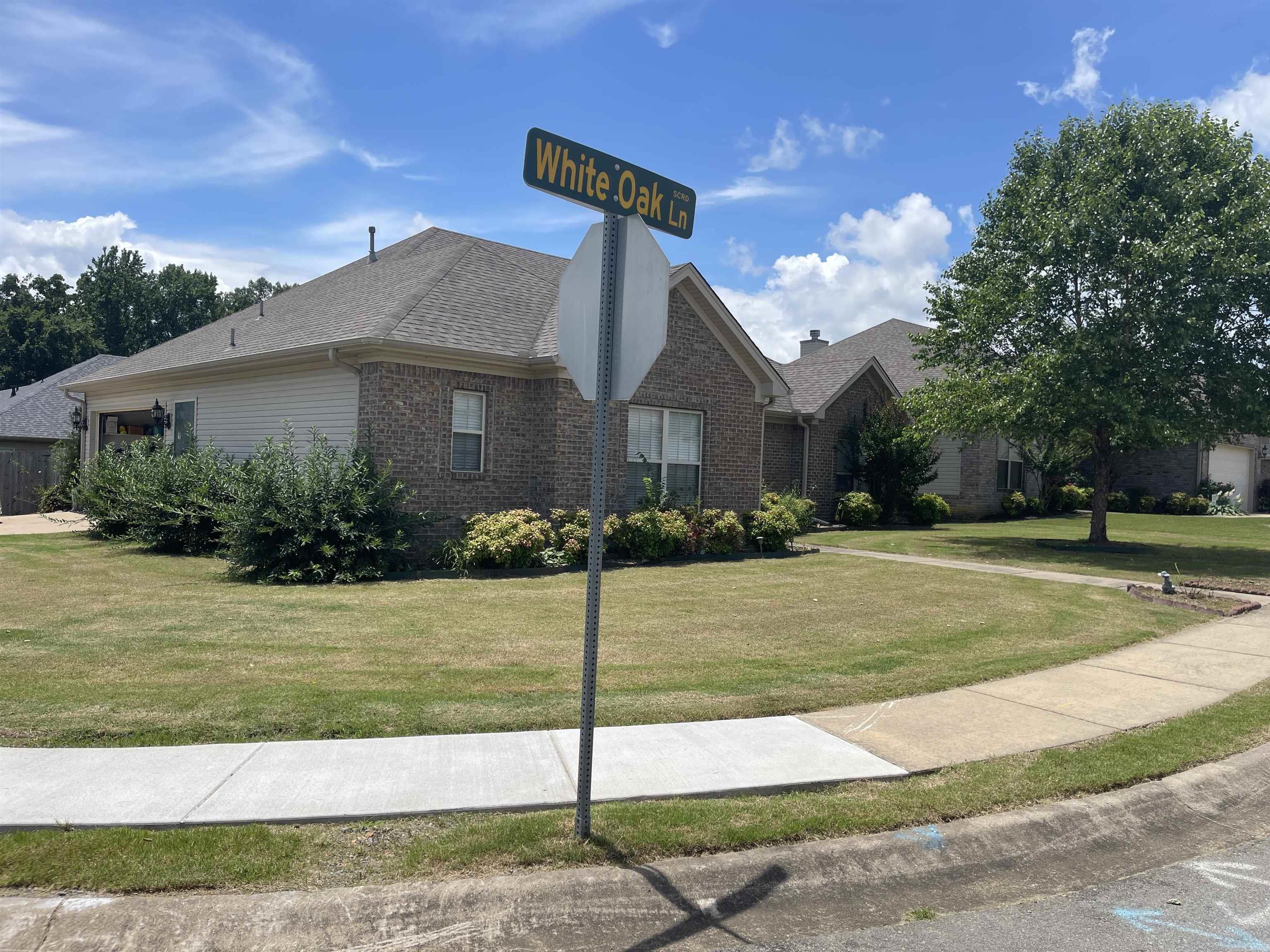 1756 White Oak Lane