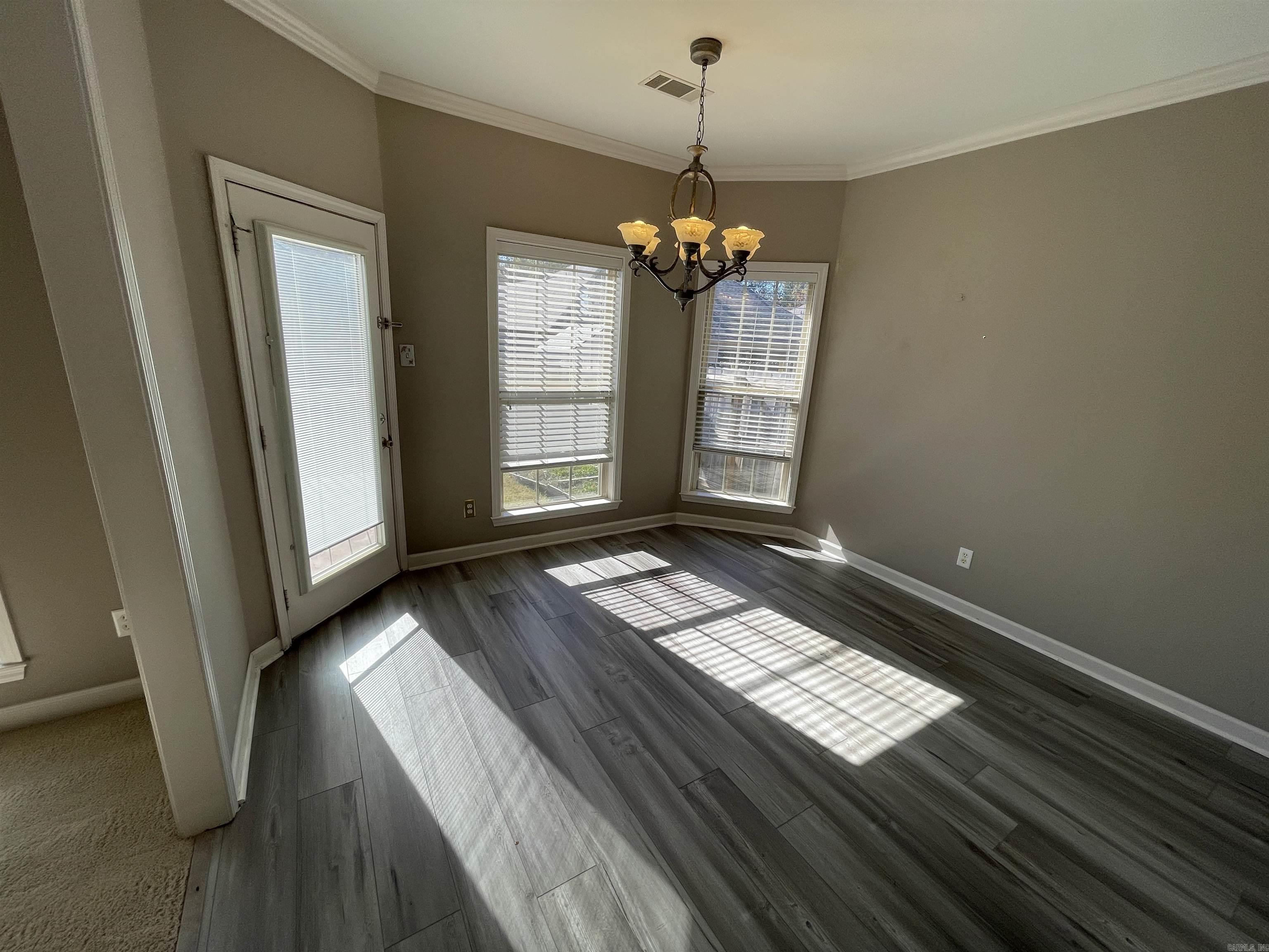 1756 White Oak Lane