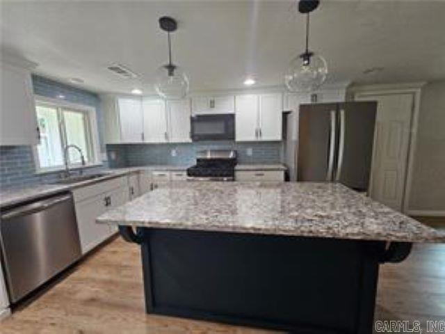 612 N Greenwich Ave