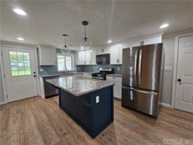 612 N Greenwich Ave