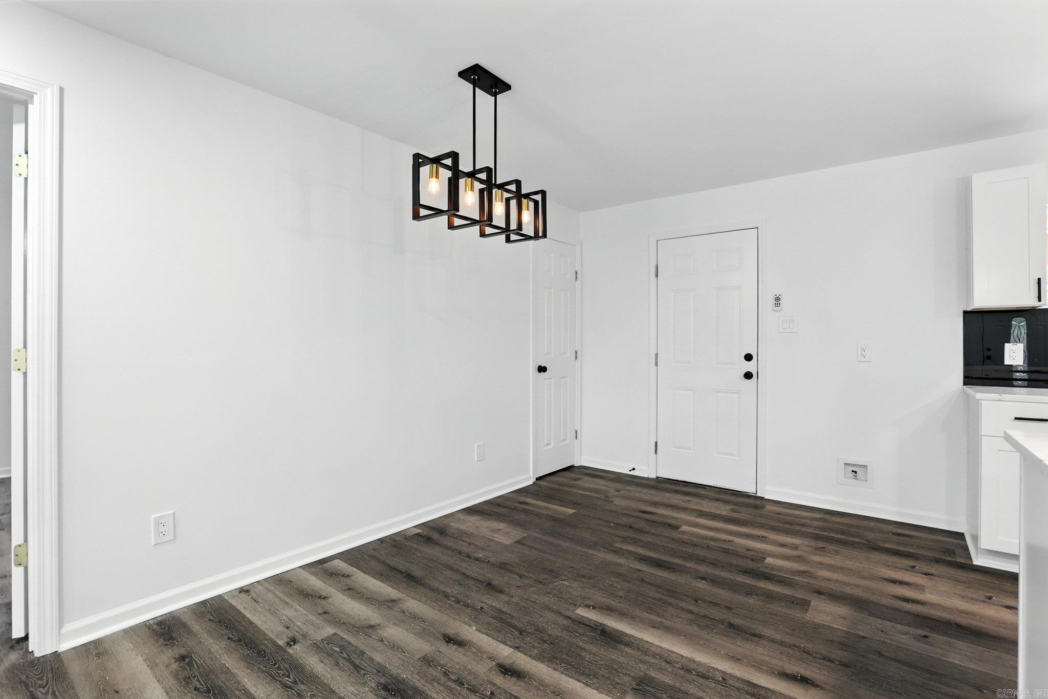 43 S Wakefield Drive