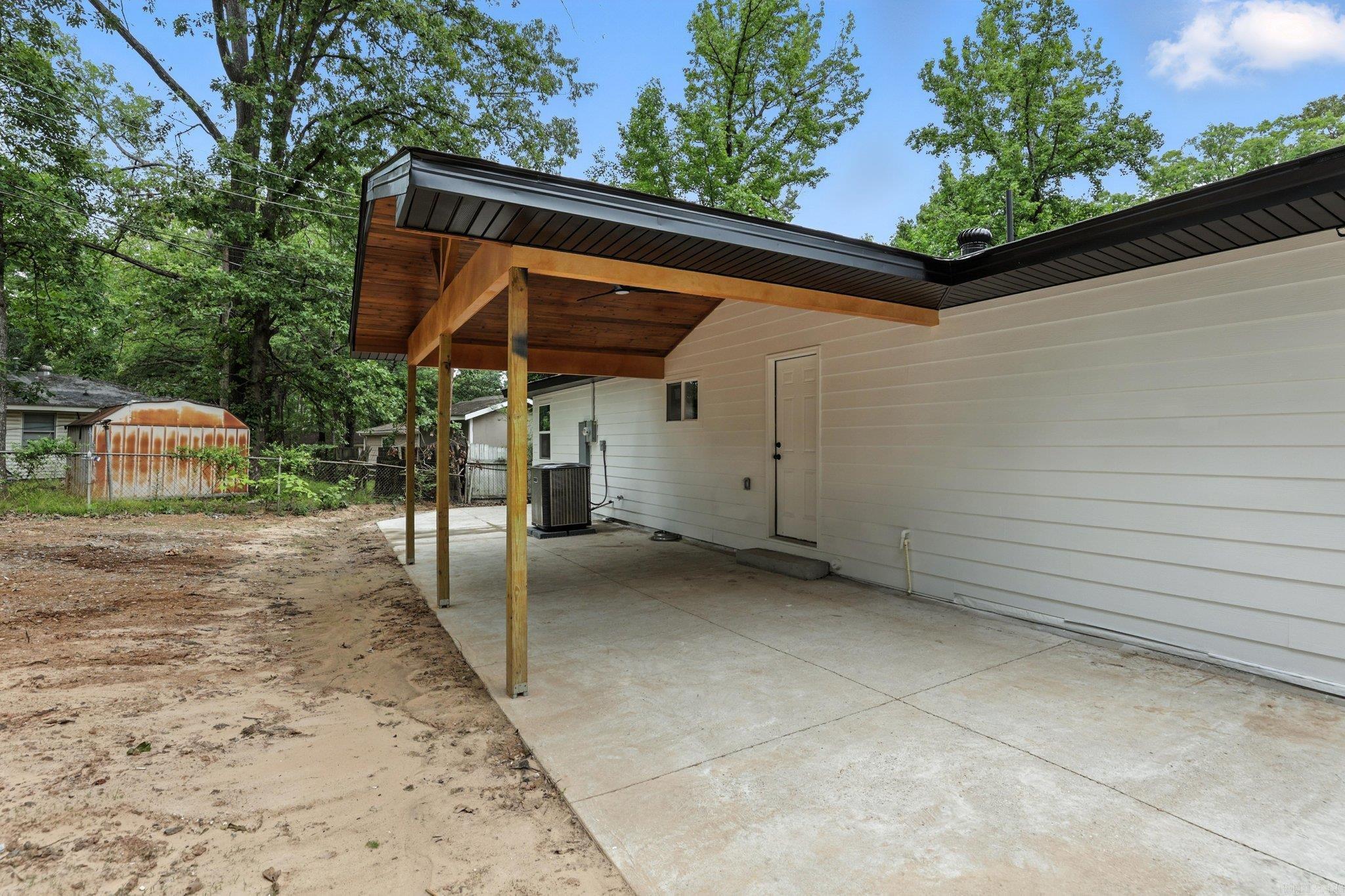 43 S Wakefield Drive