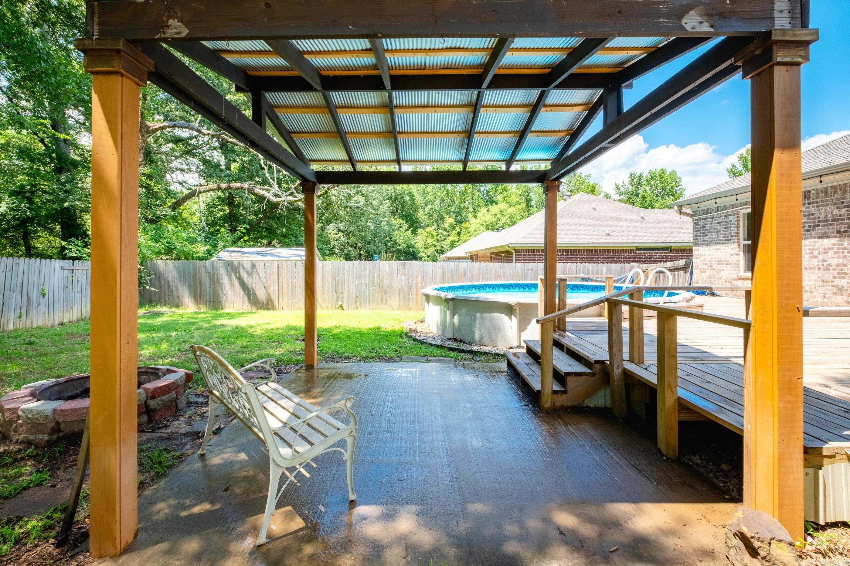 124 Cross Creek Drive