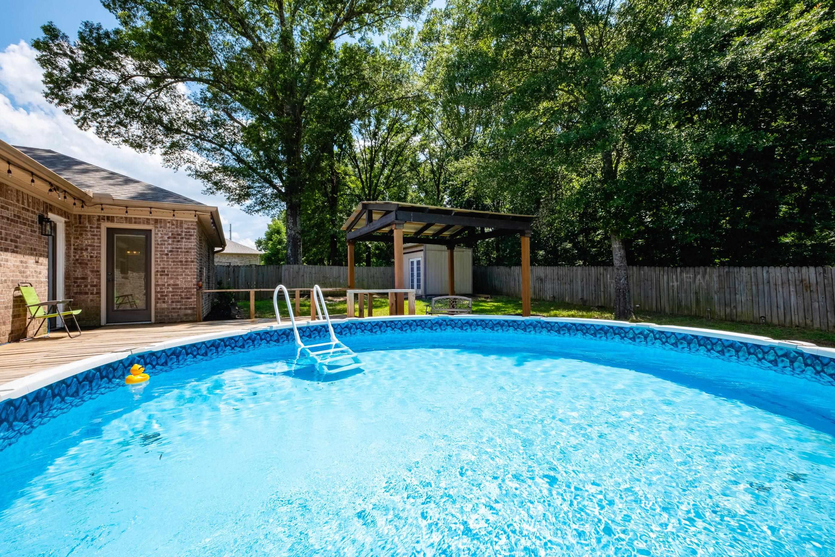 124 Cross Creek Drive