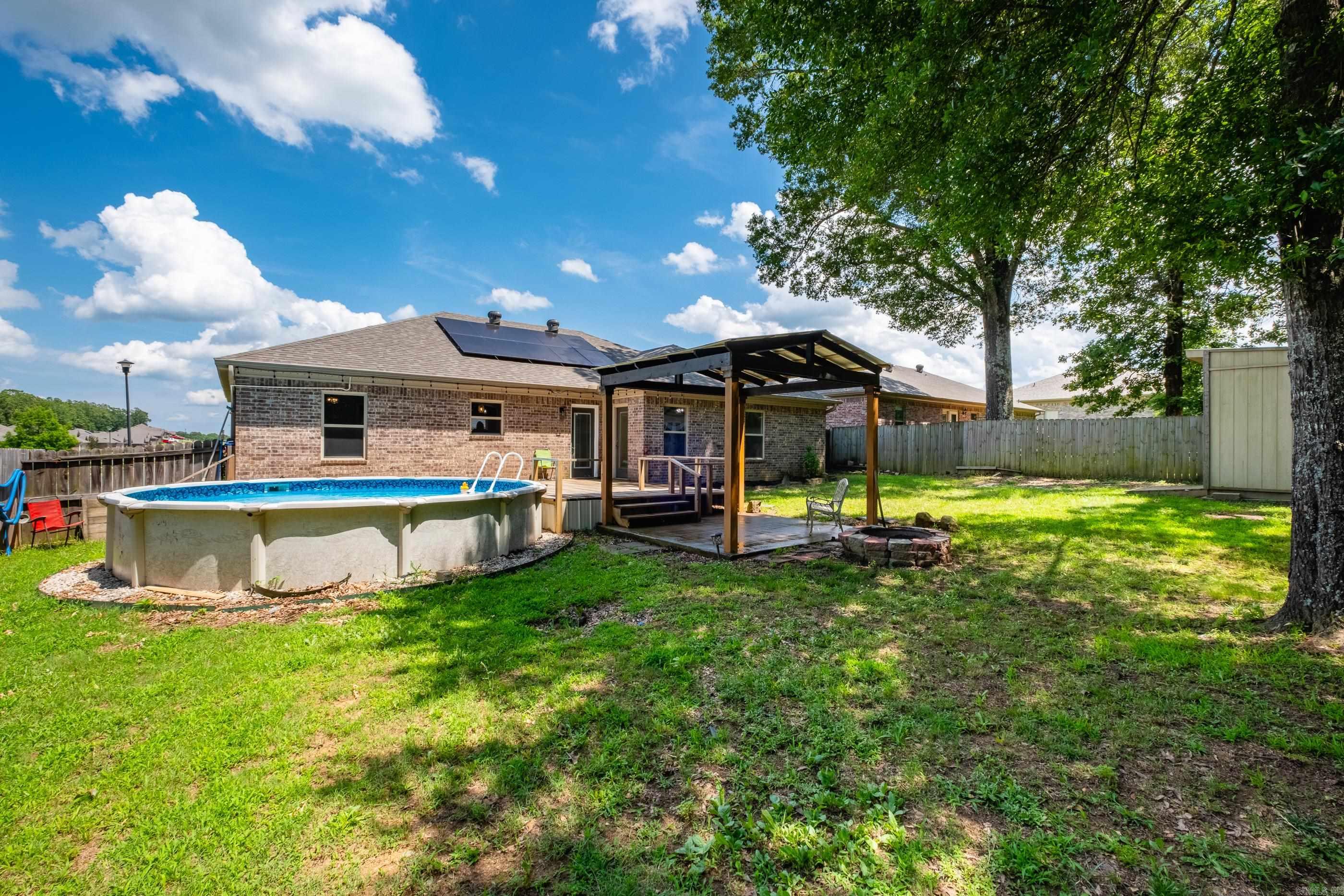 124 Cross Creek Drive