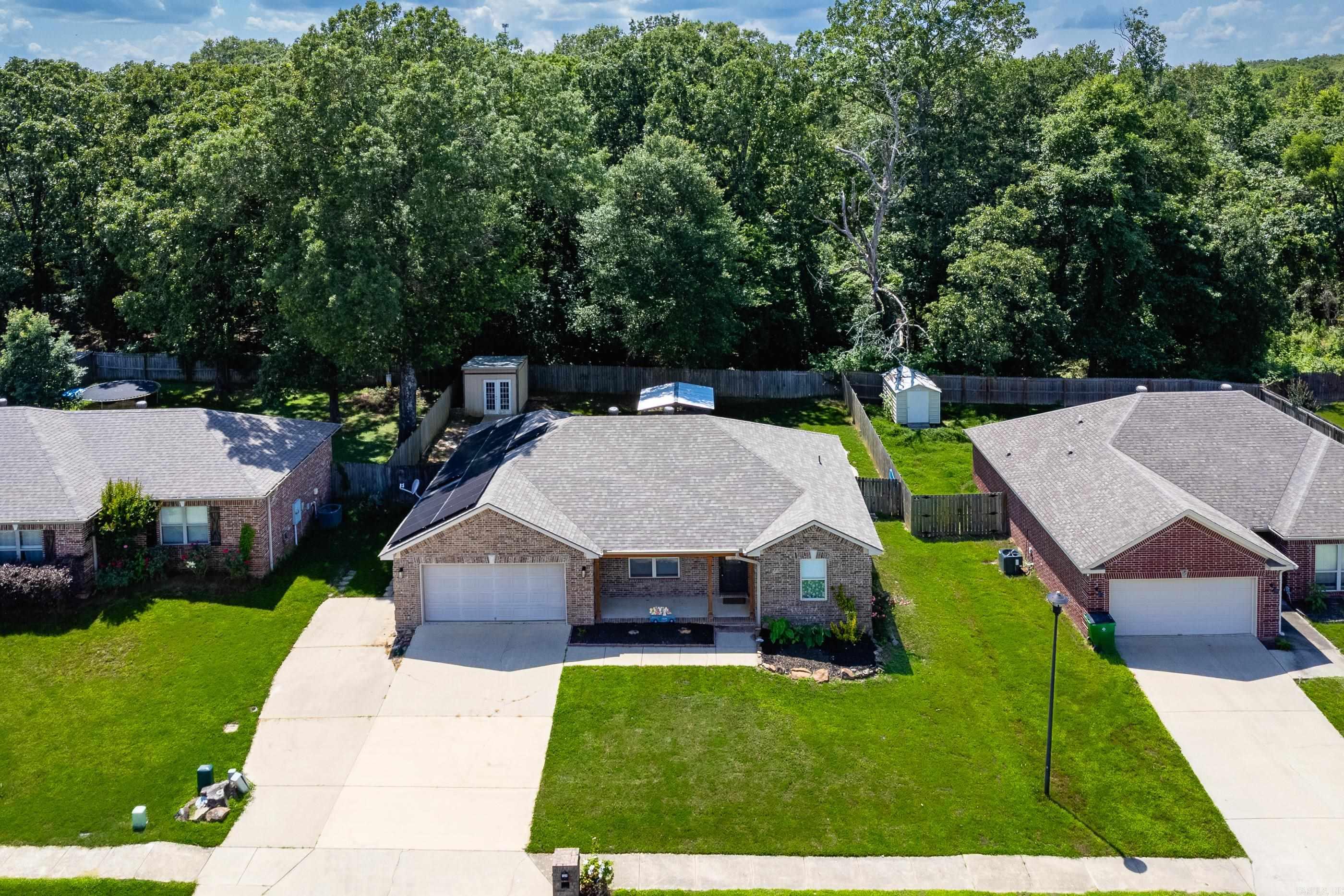 124 Cross Creek Drive