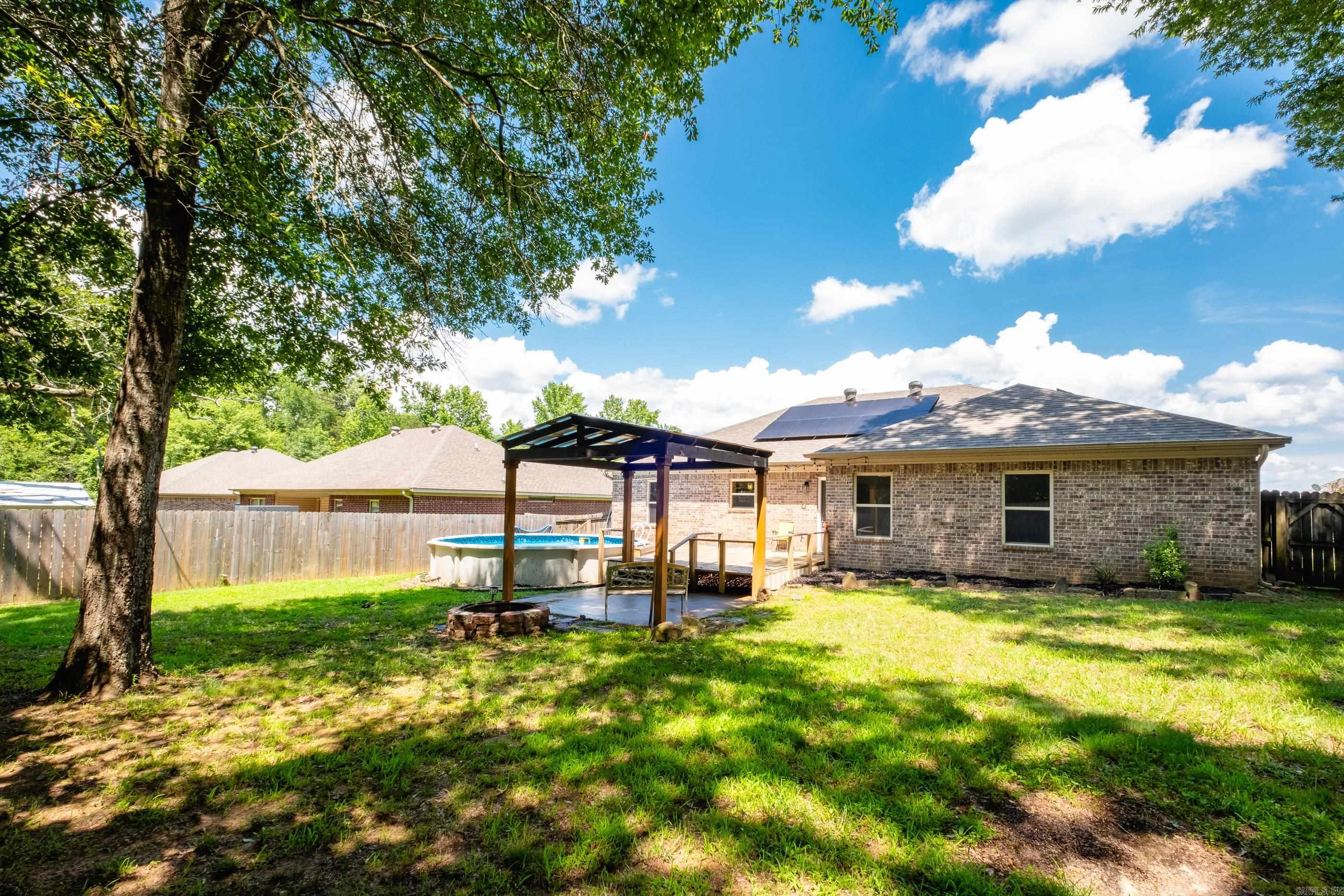 124 Cross Creek Drive