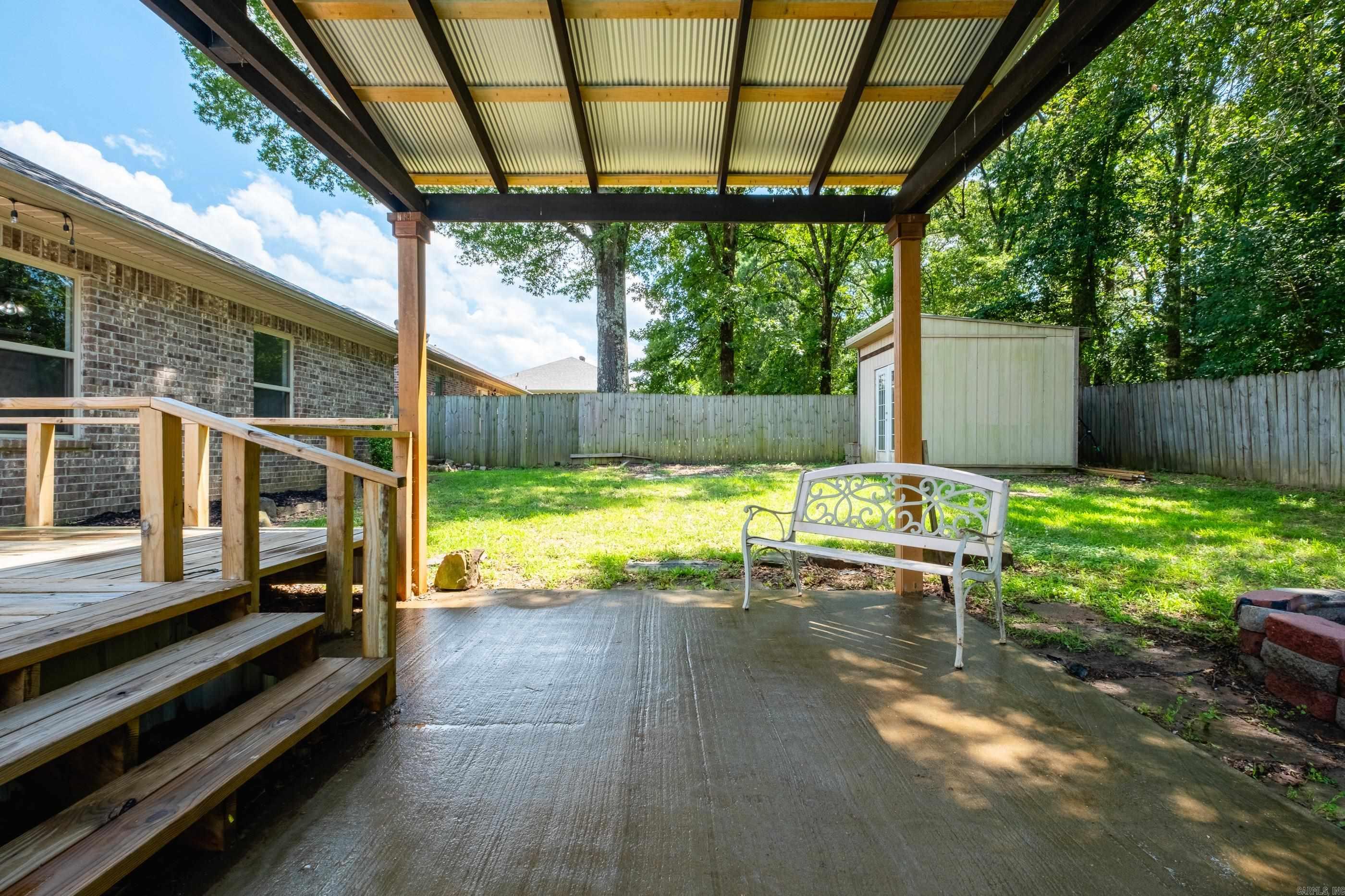 124 Cross Creek Drive