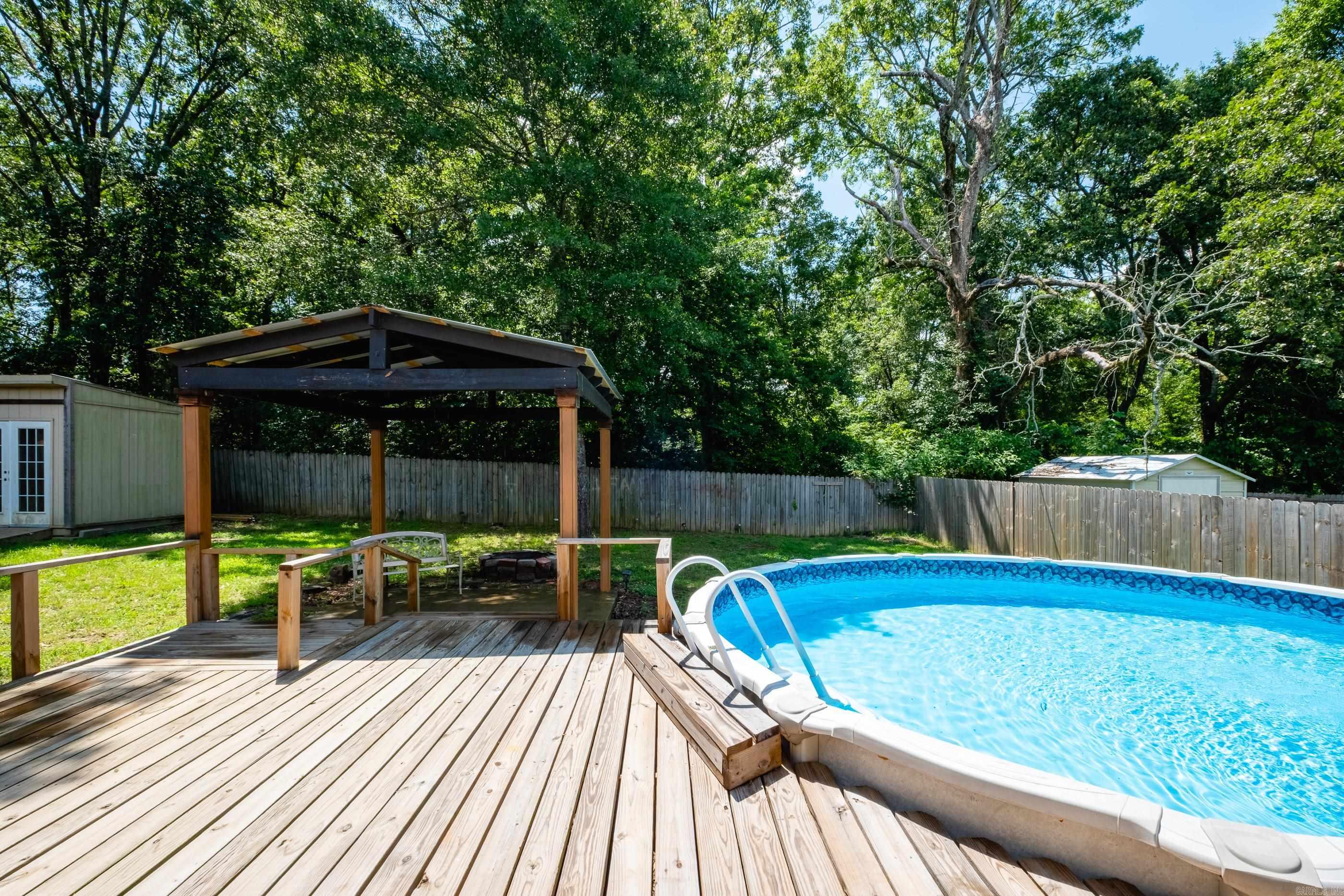 124 Cross Creek Drive