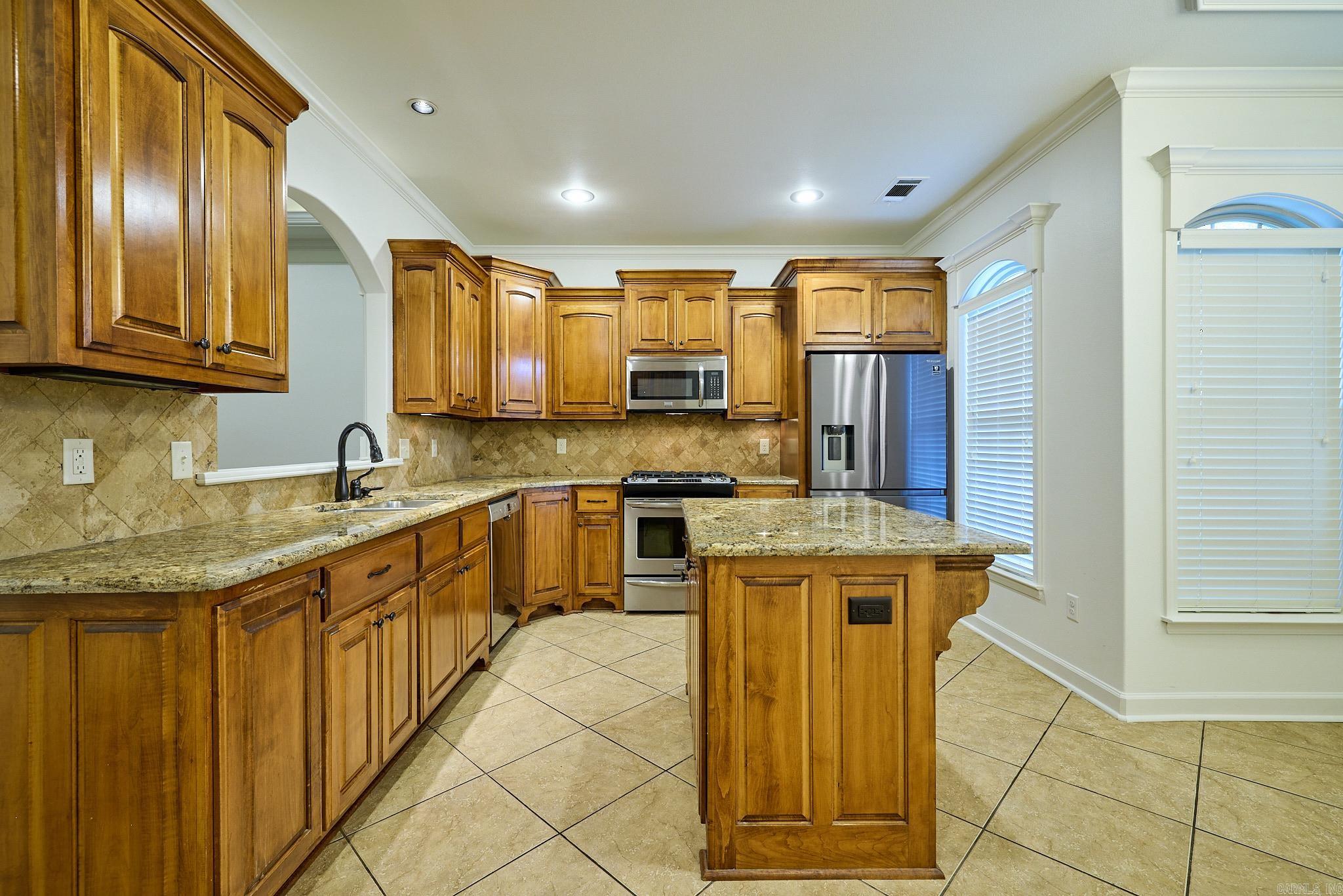 6098 PIERCE MANSE LOOP