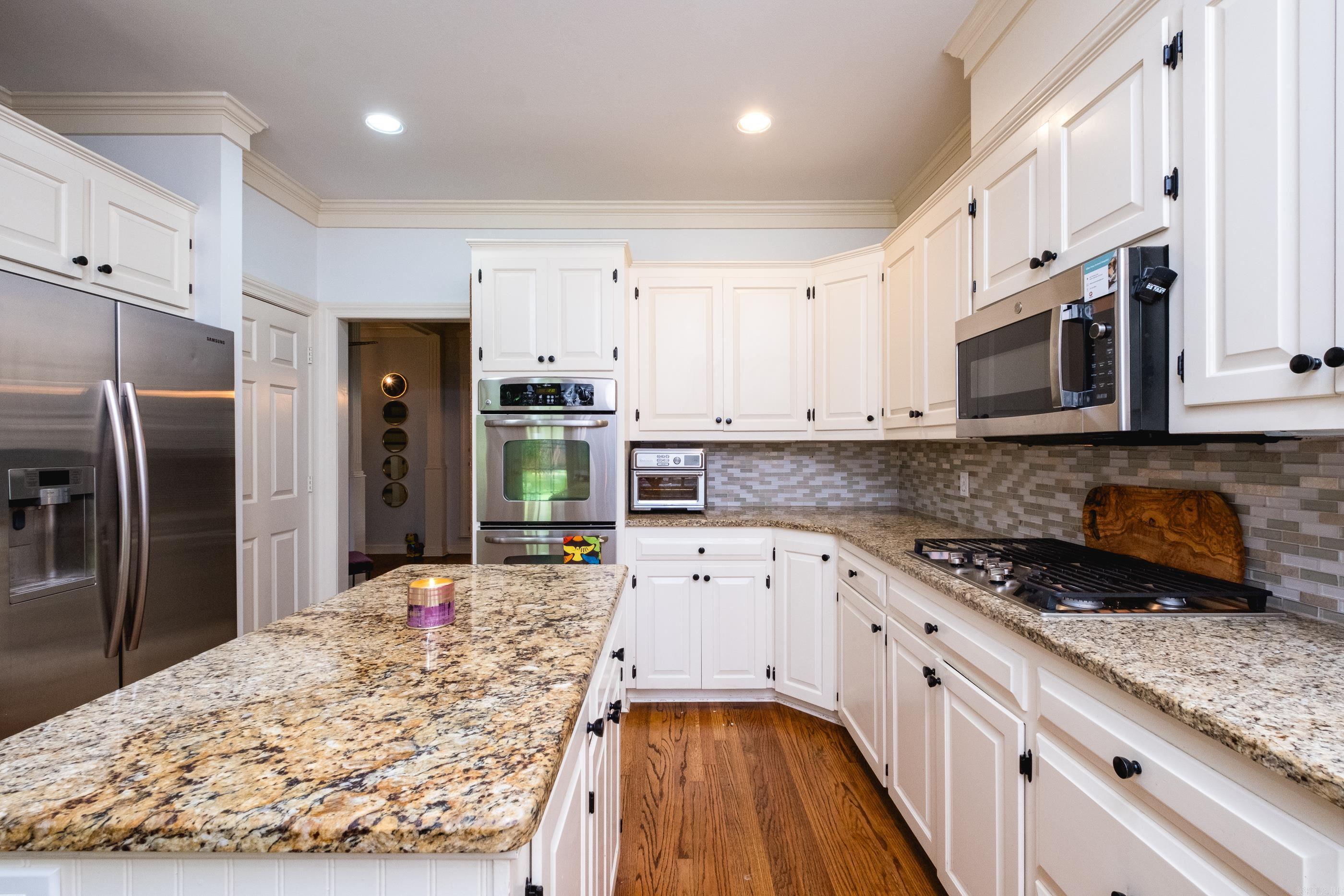 14220 Longtree Drive