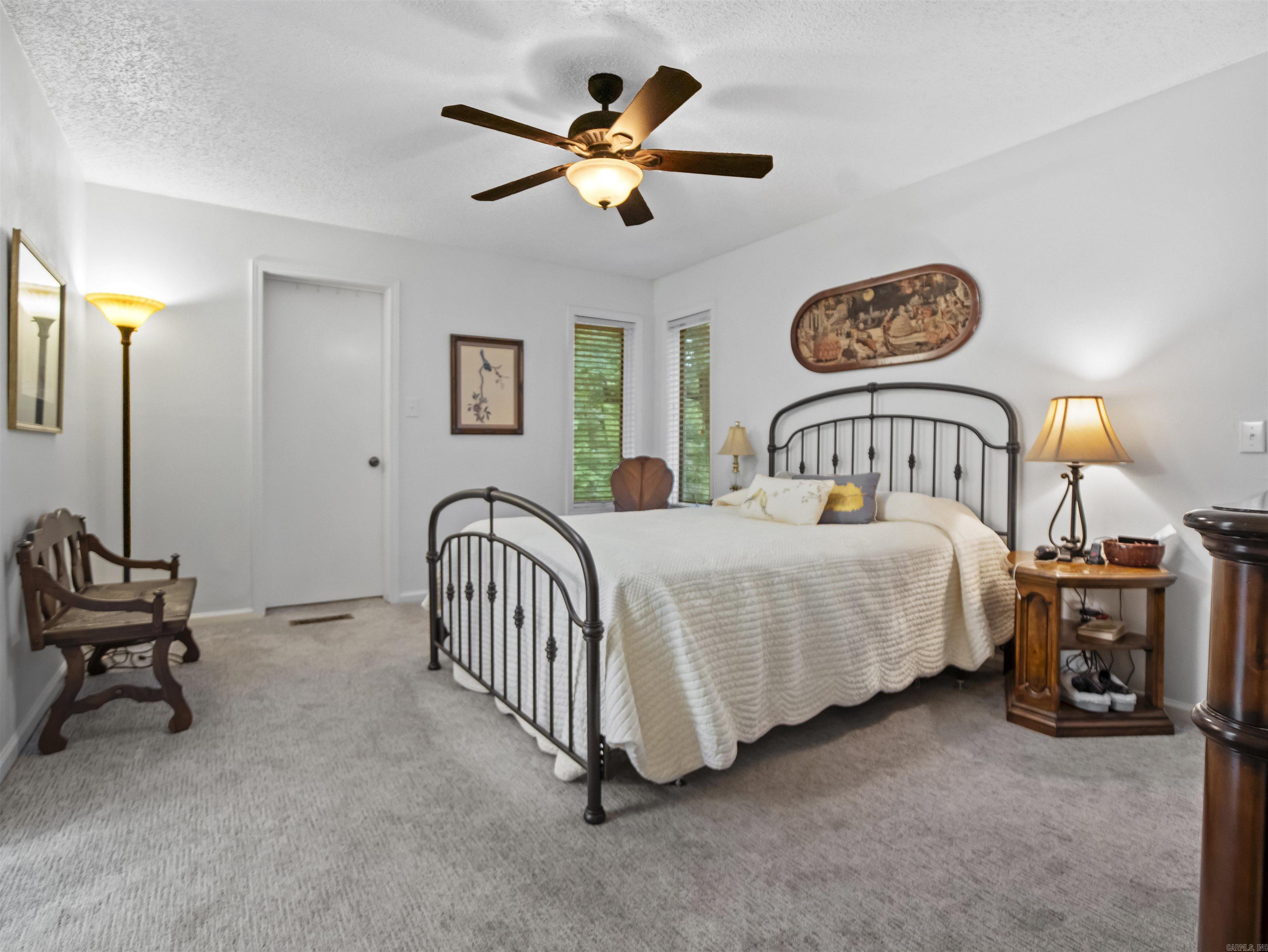2 Tivisa Lane