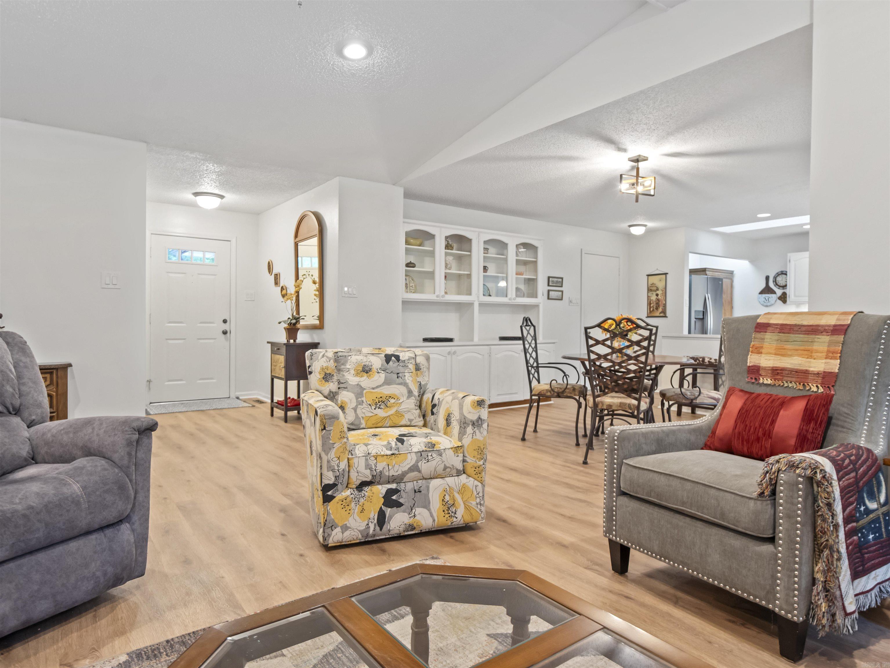 2 Tivisa Lane