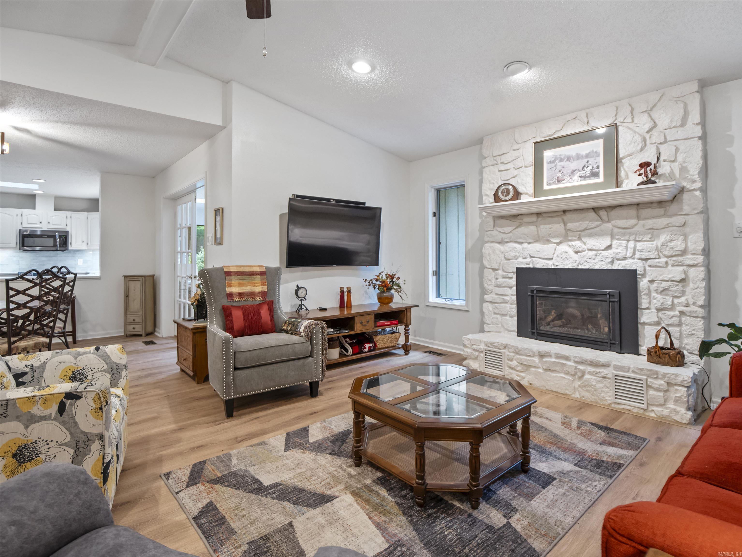 2 Tivisa Lane