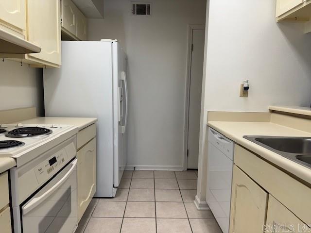 301 Kings Row Dr #206