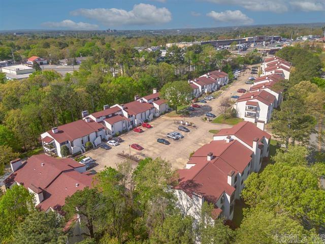 301 Kings Row Dr #206