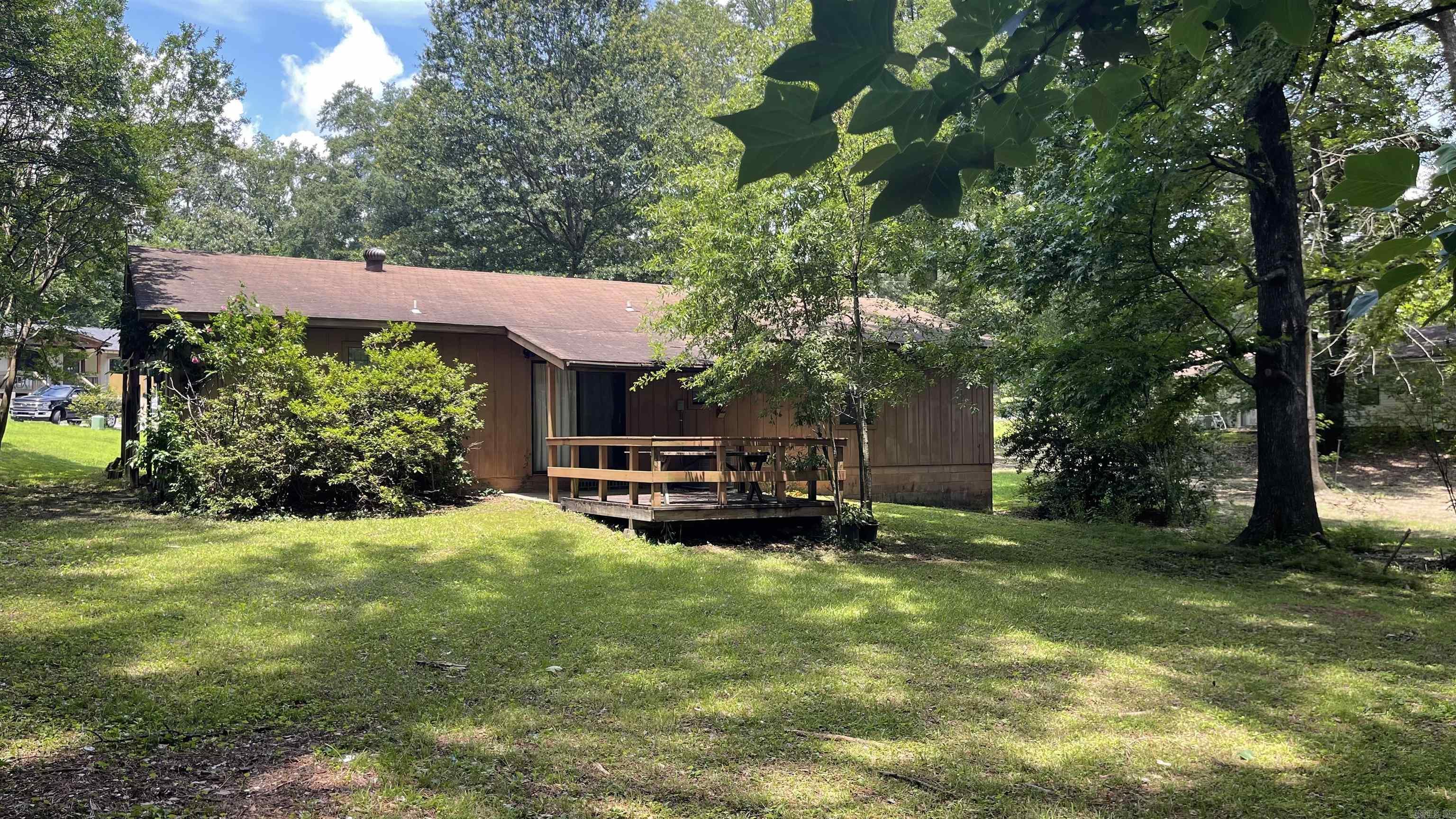 1909 Fernwood Cove
