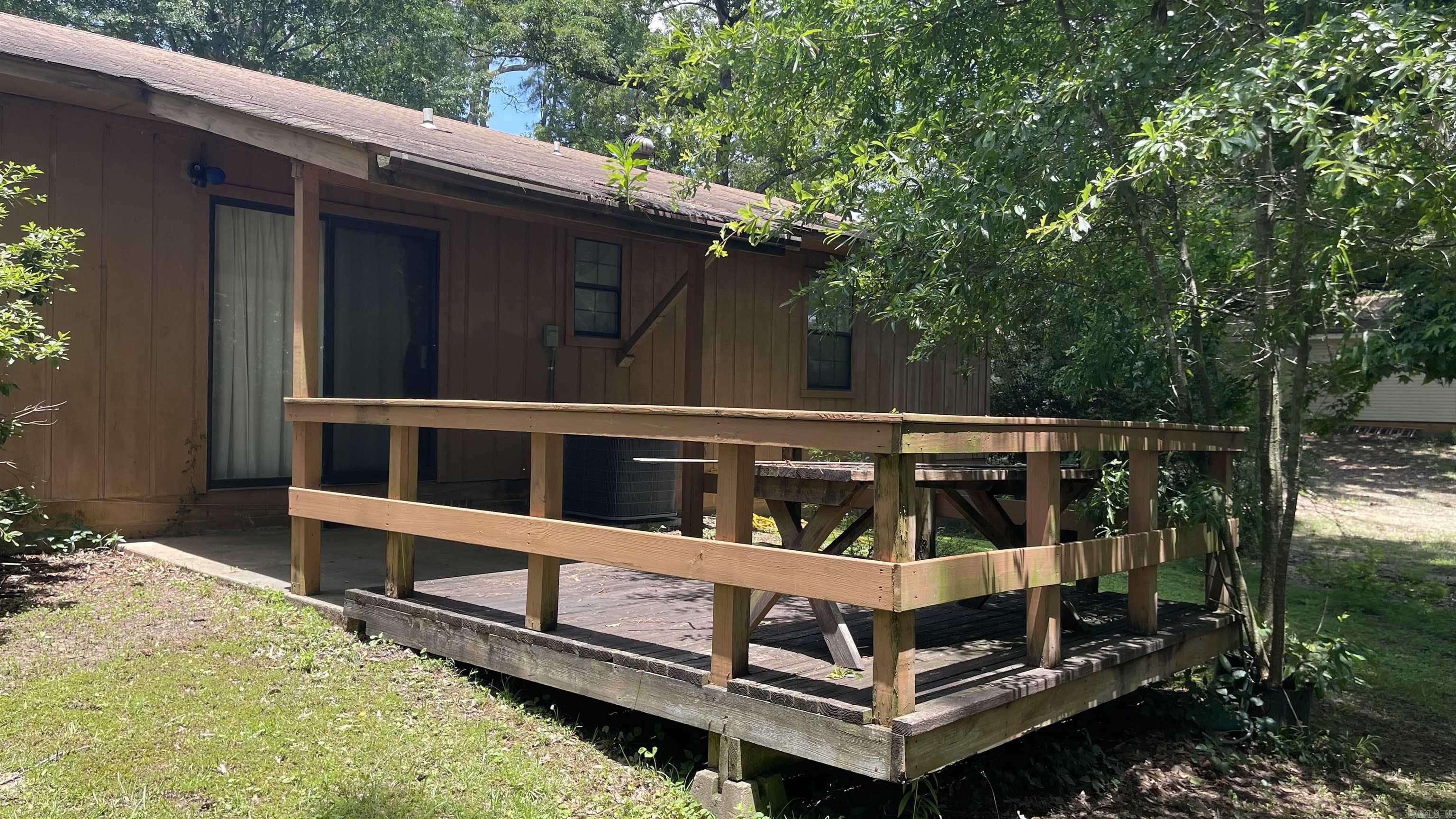 1909 Fernwood Cove