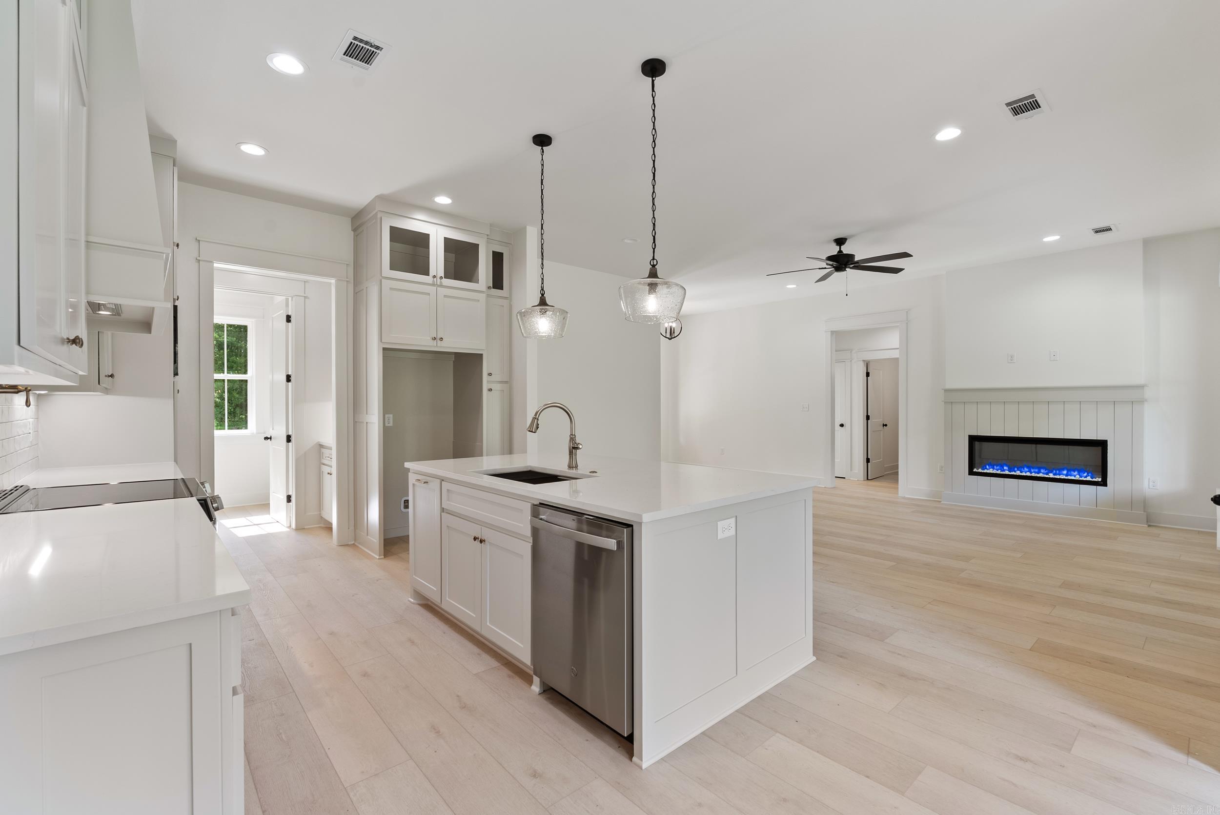 3 Cardin Cove