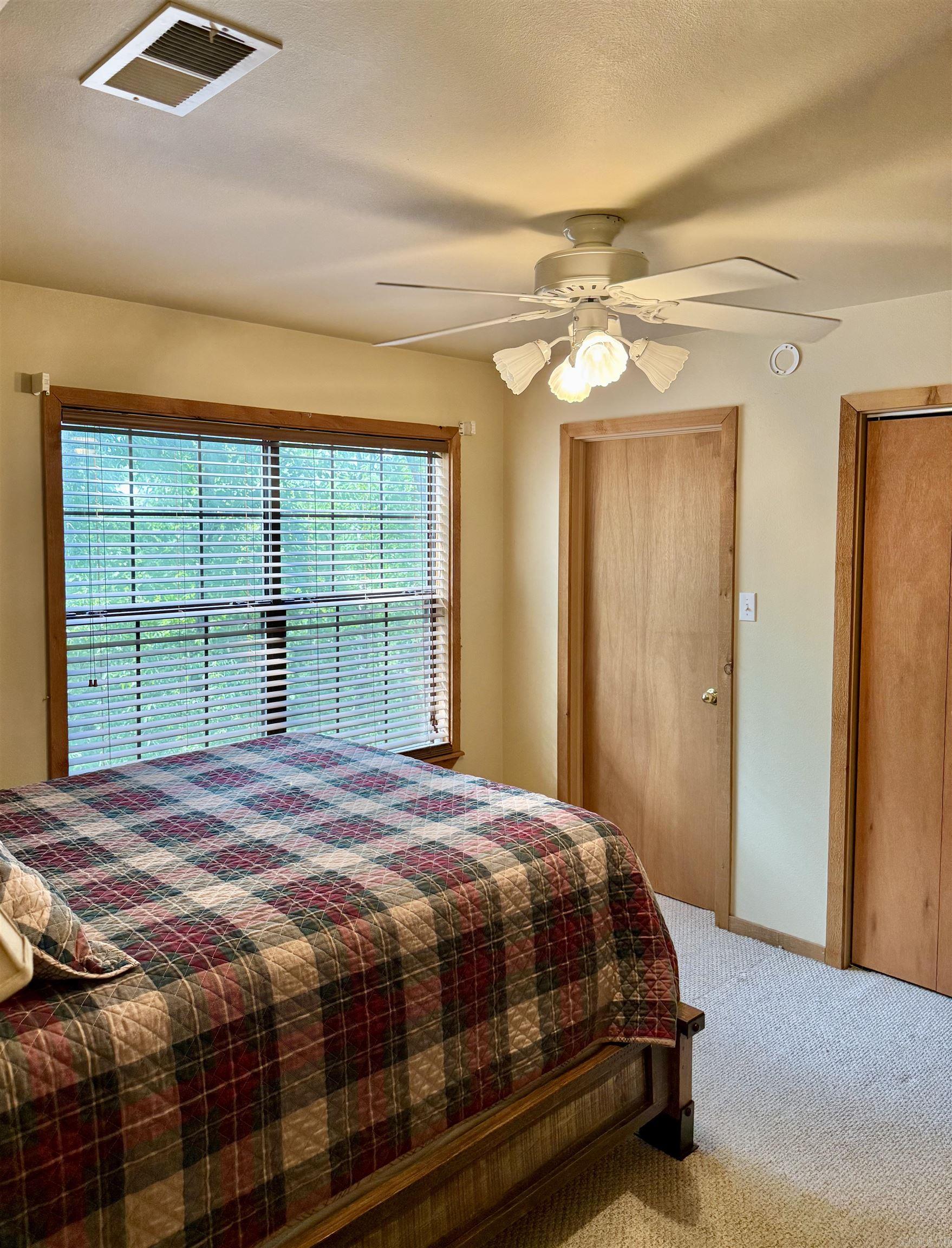 50 Jackson Ridge