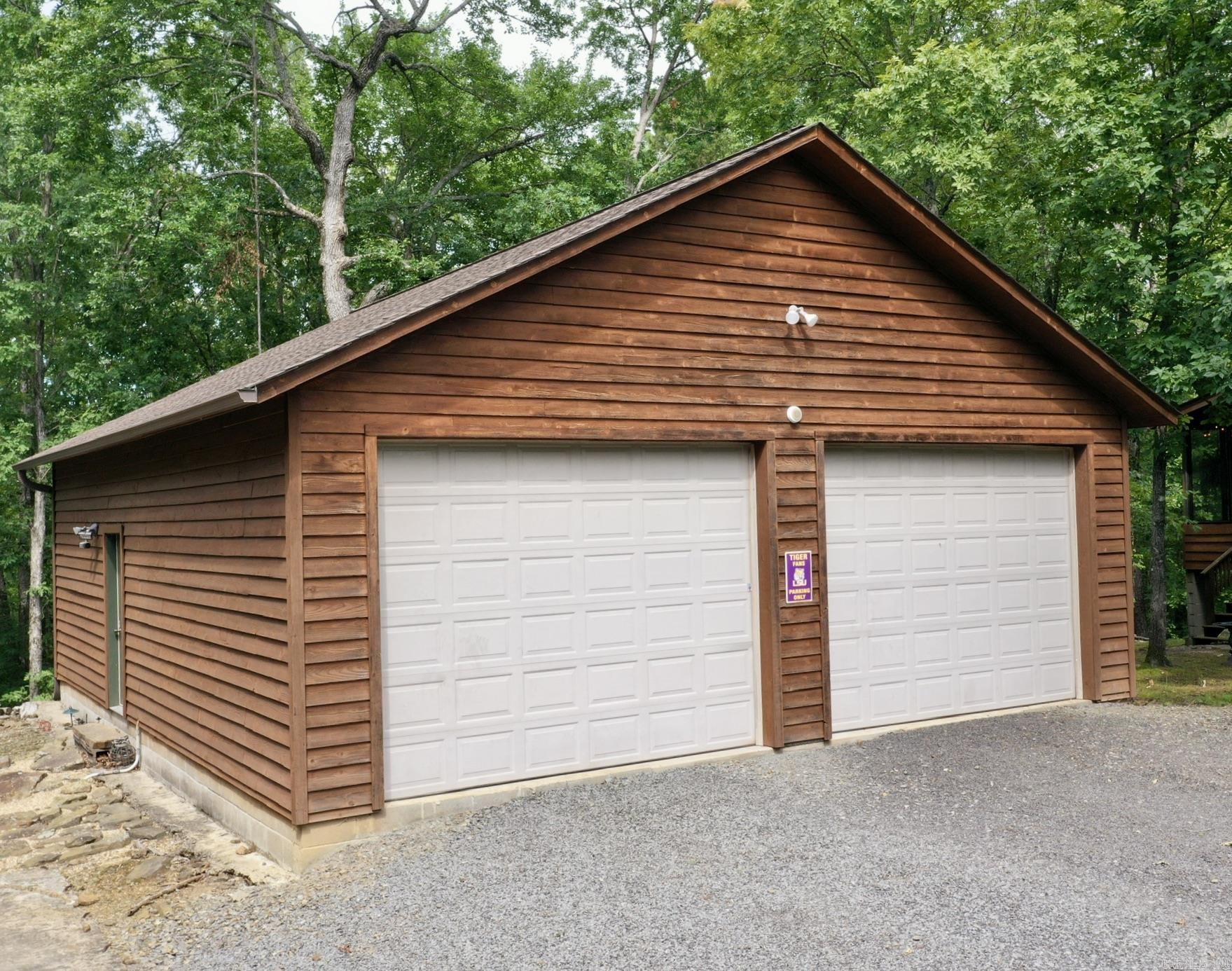 50 Jackson Ridge