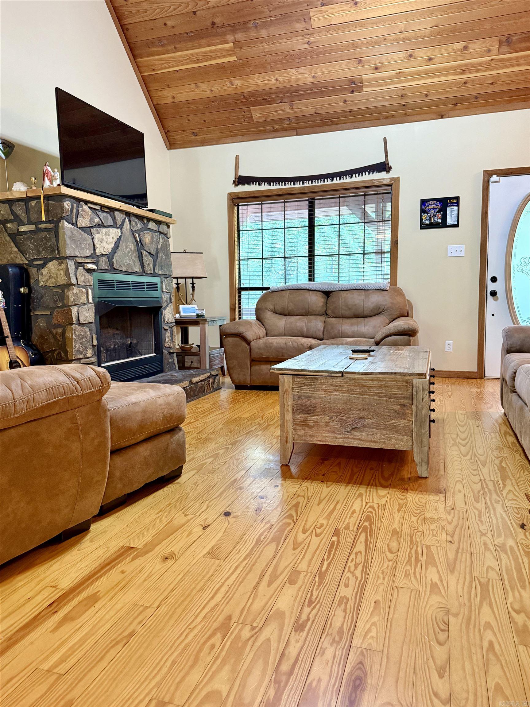 50 Jackson Ridge
