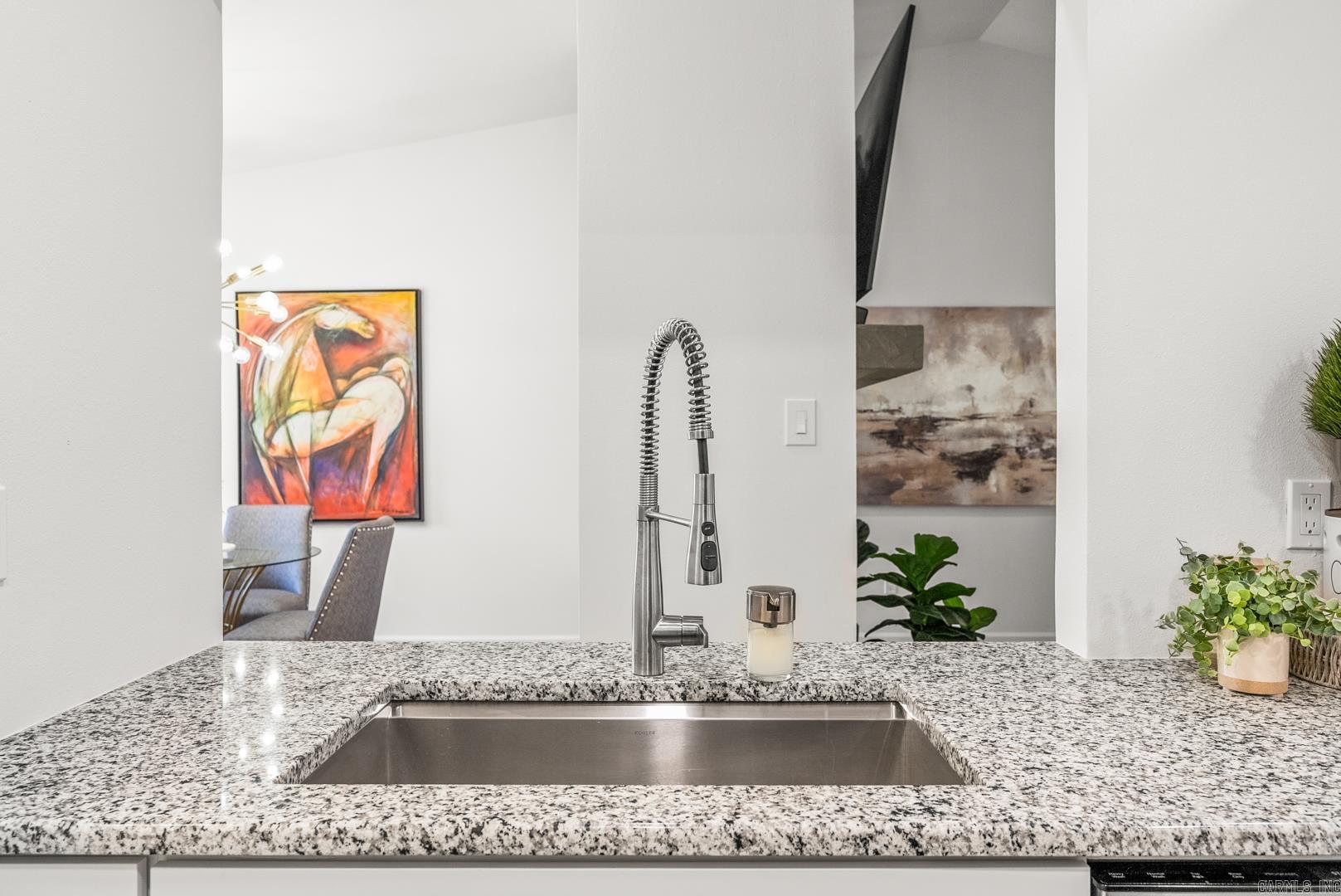 301 Kings Row Drive Unit: 106