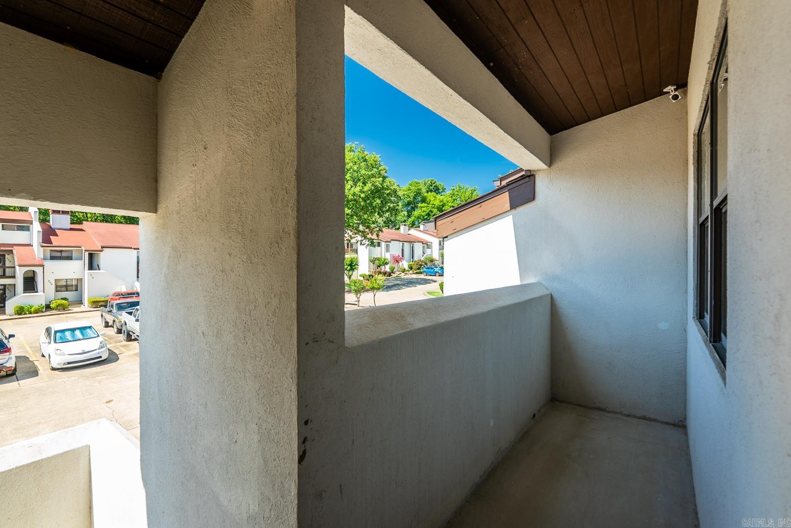 301 Kings Row Drive Unit: 106