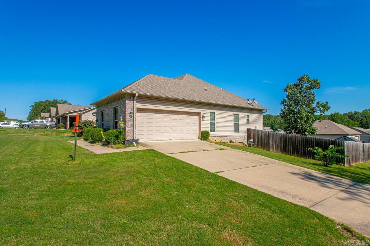 3565 Lazy Creek Trail