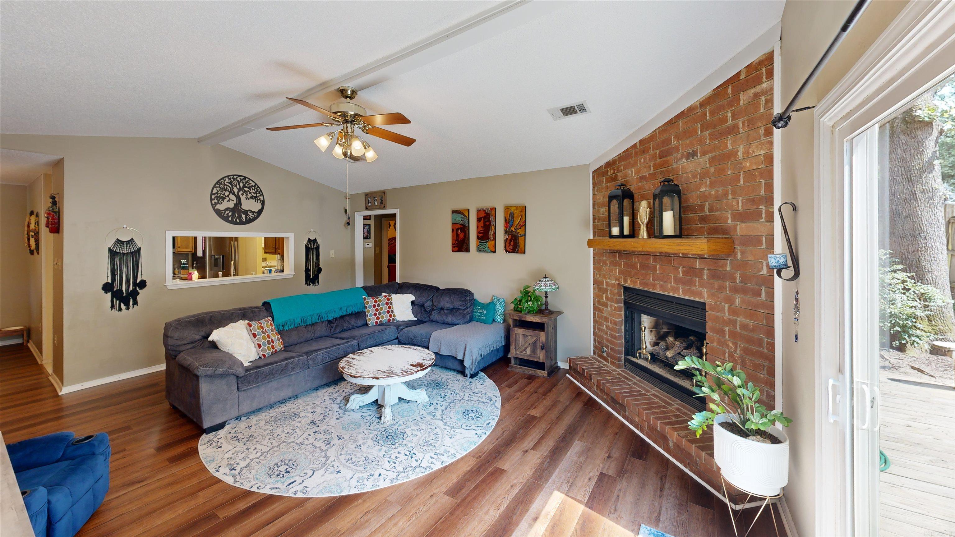 6 Oak Forest Loop
