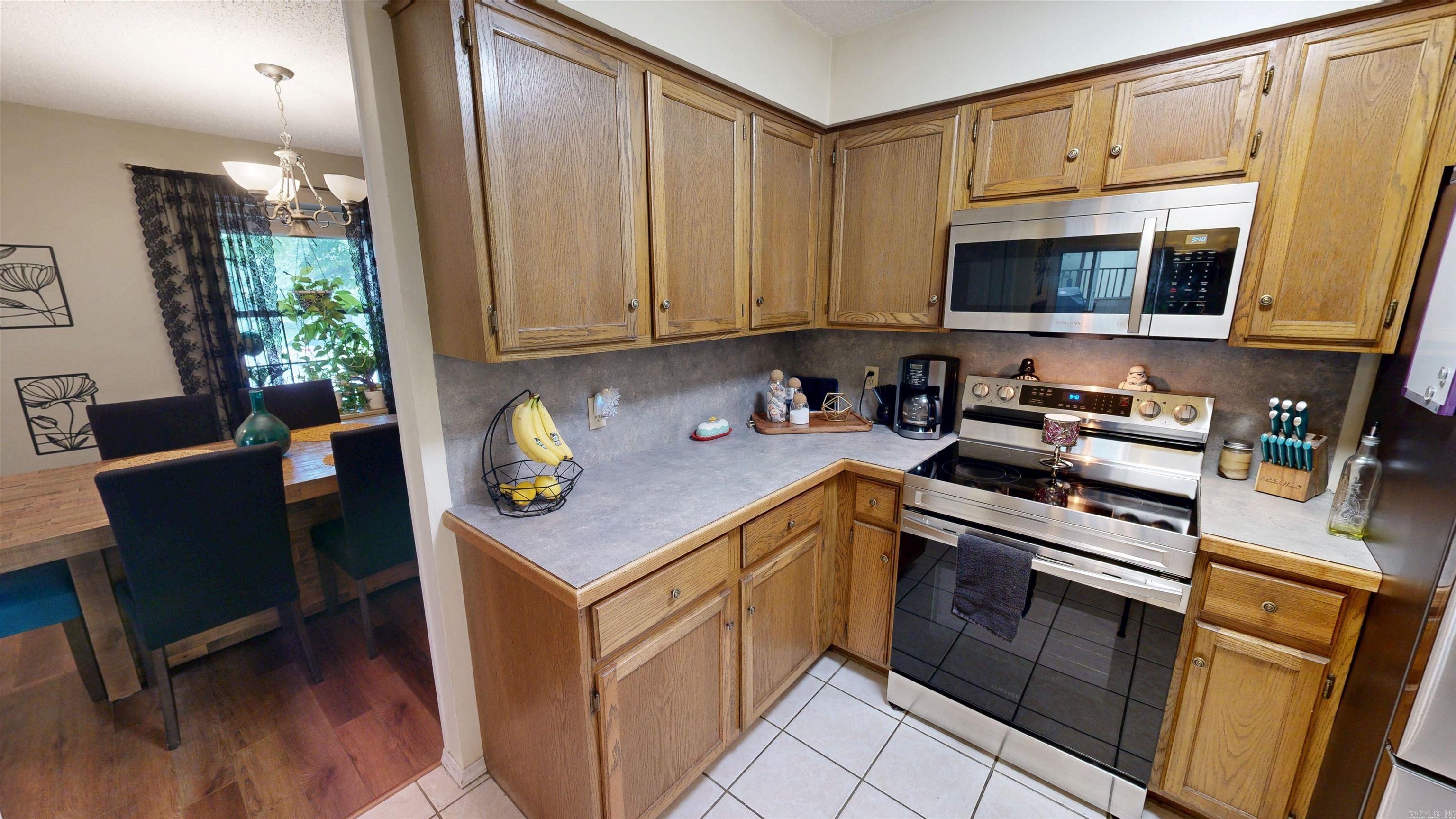 6 Oak Forest Loop