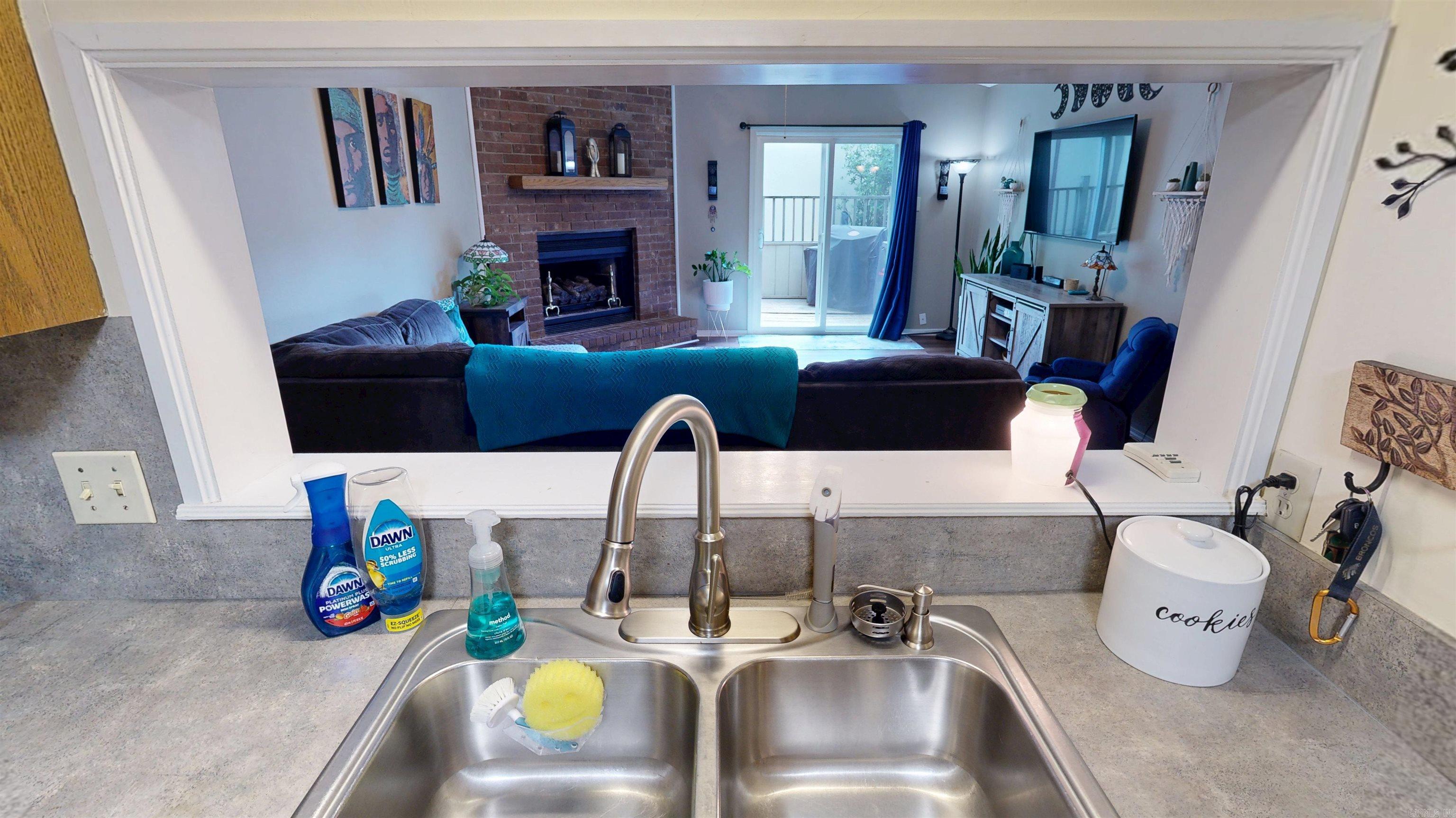 6 Oak Forest Loop