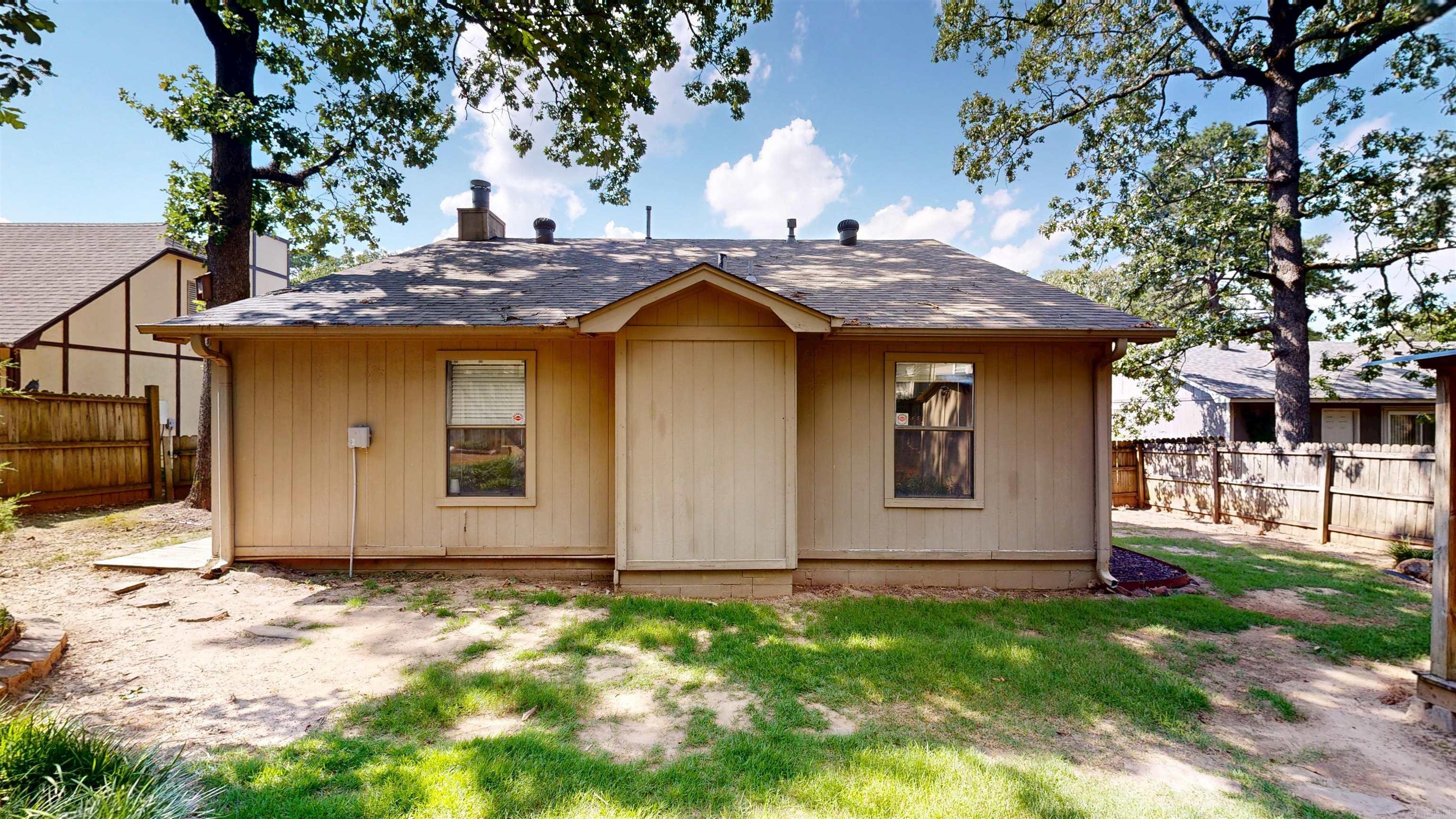 6 Oak Forest Loop
