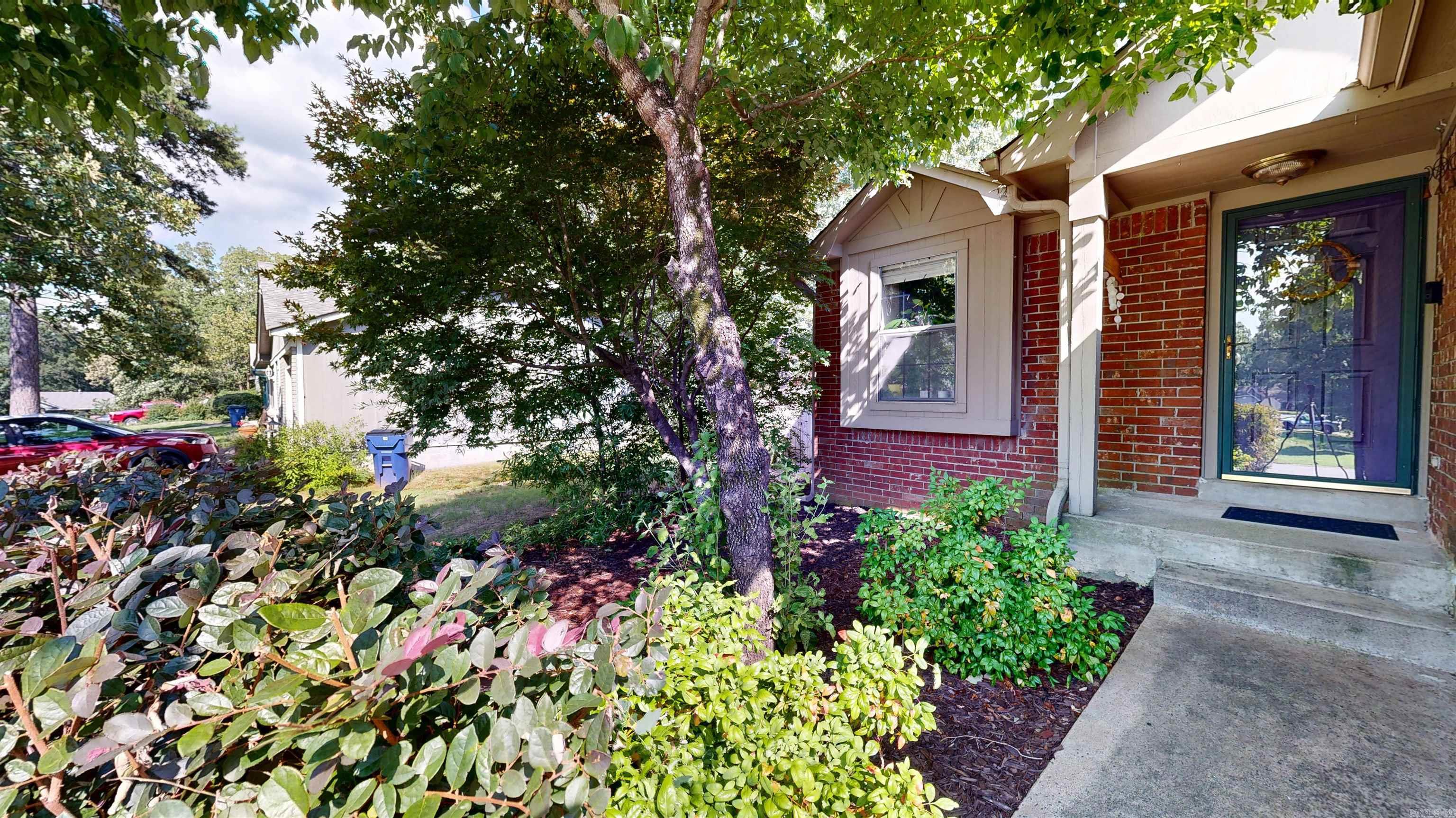 6 Oak Forest Loop