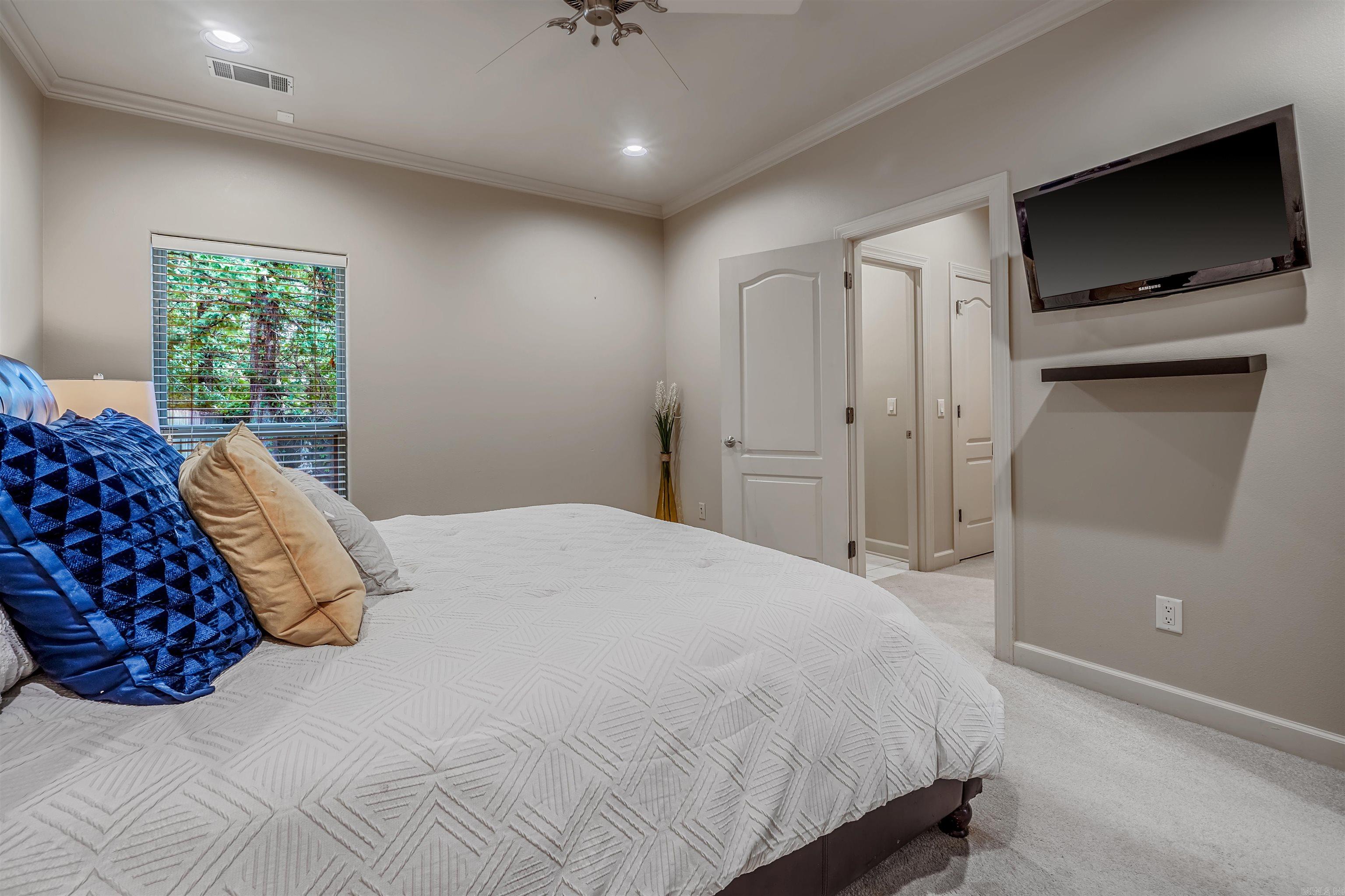 25 Southshore Cove