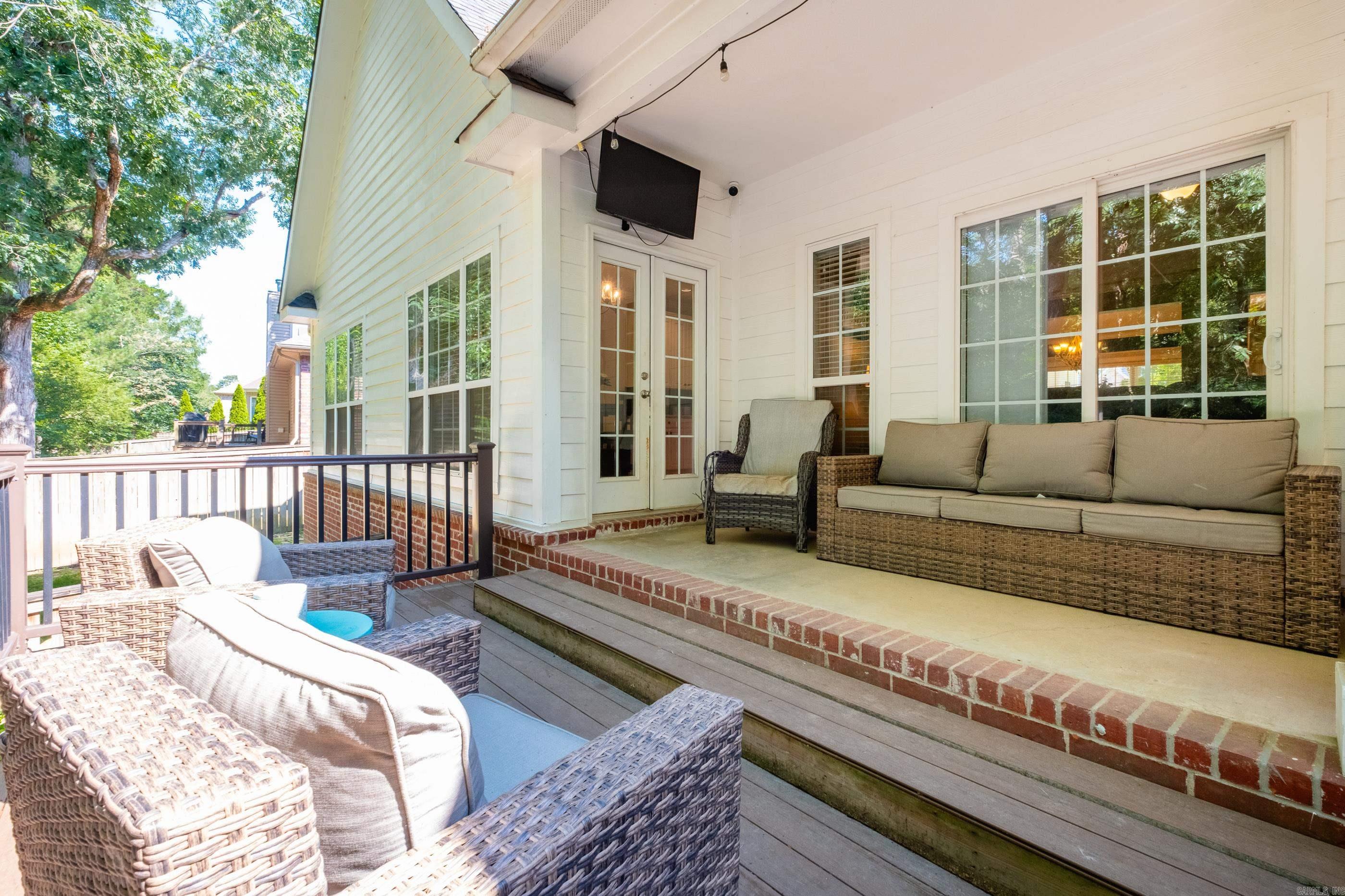 12607 Meadows Edge