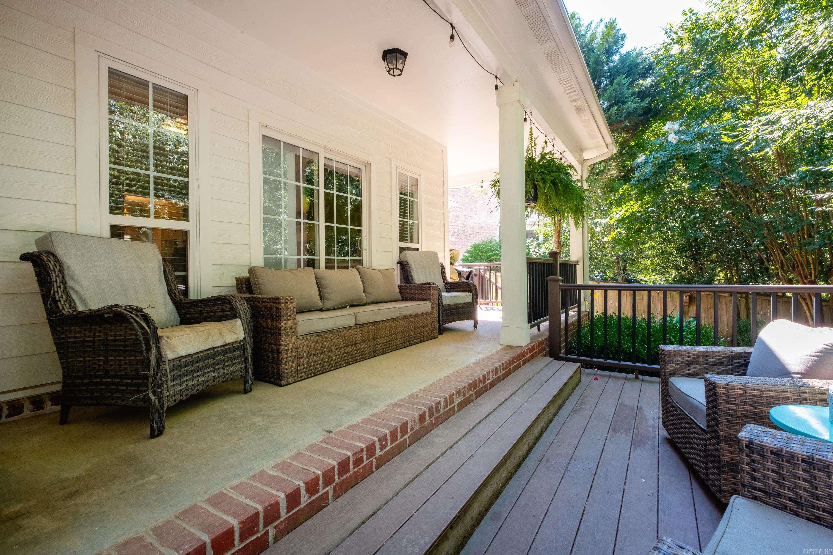 12607 Meadows Edge