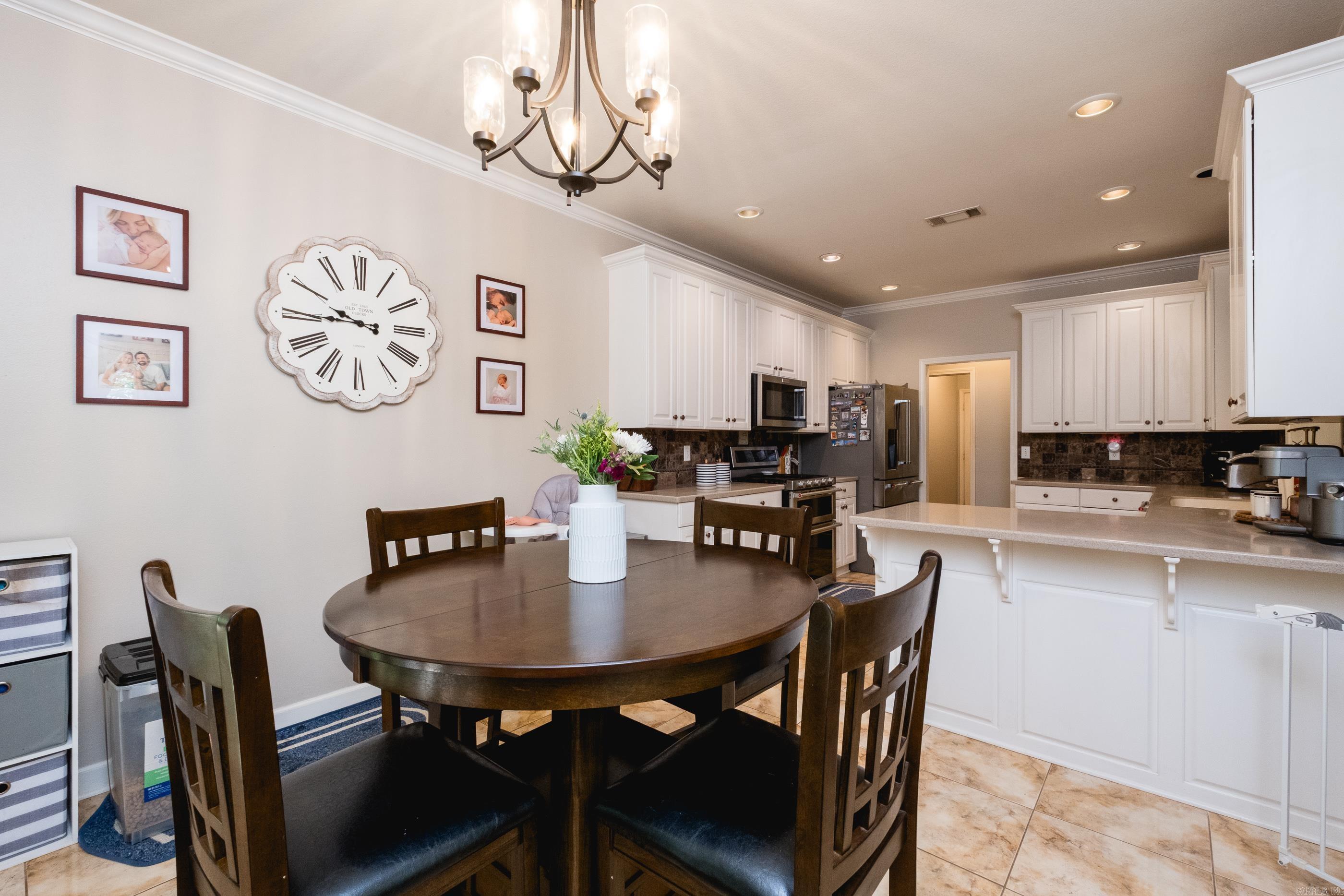 12607 Meadows Edge