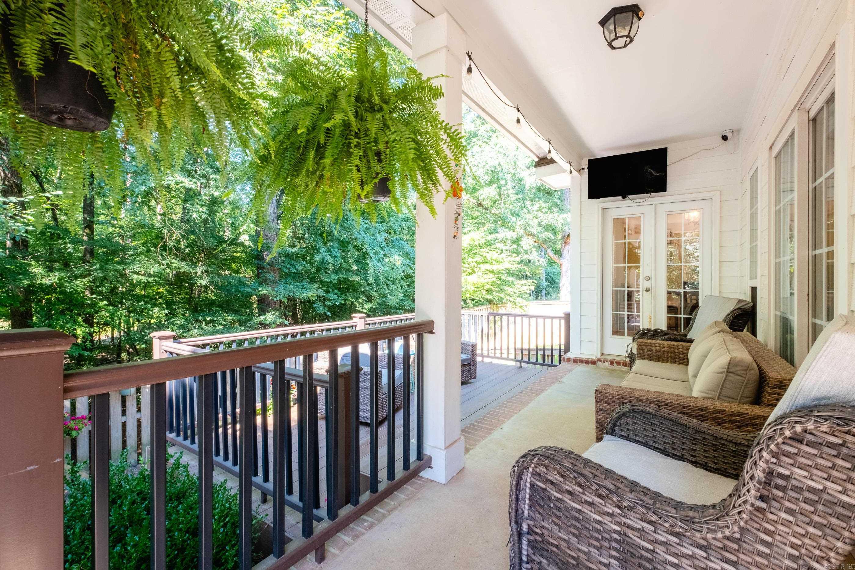 12607 Meadows Edge