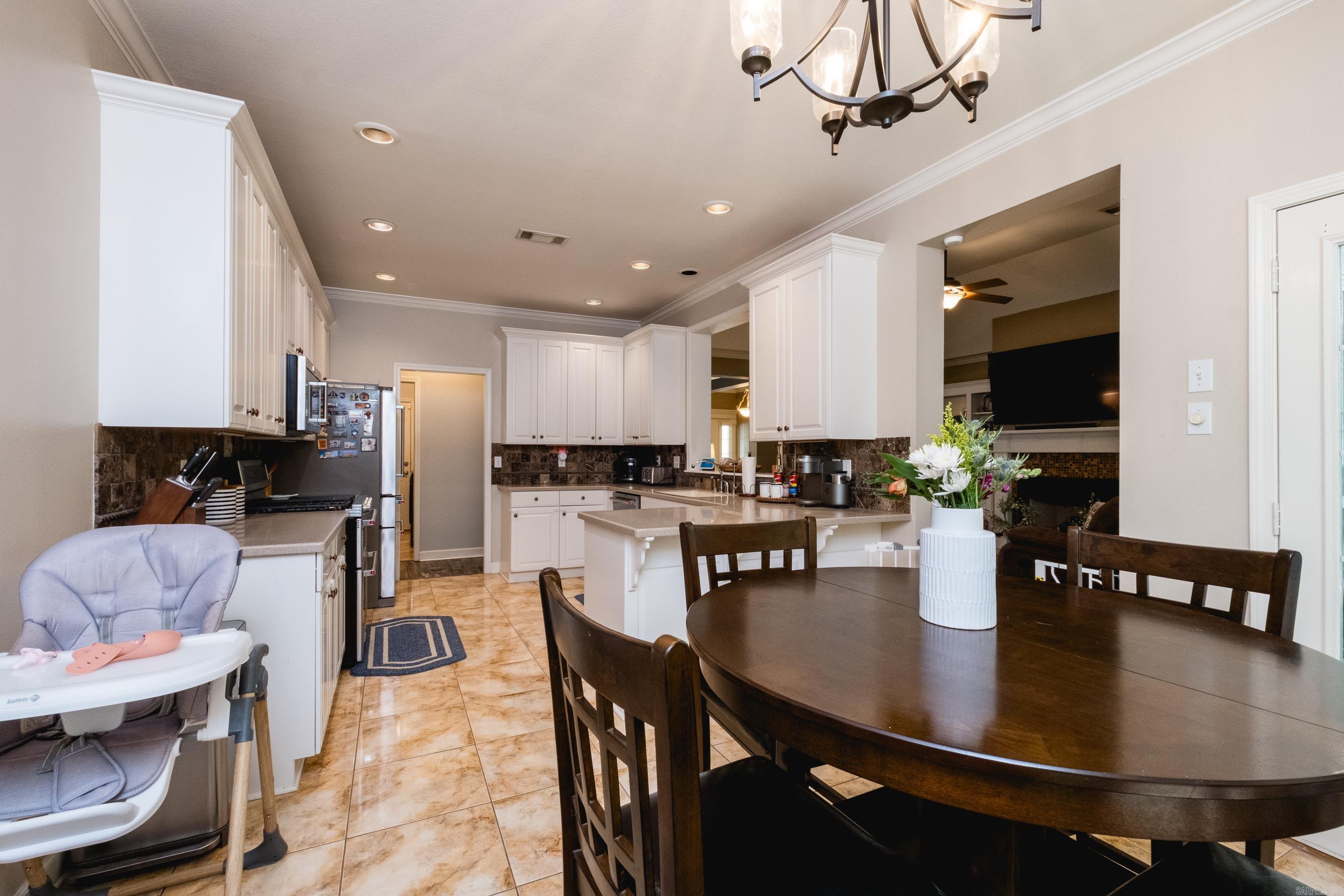 12607 Meadows Edge