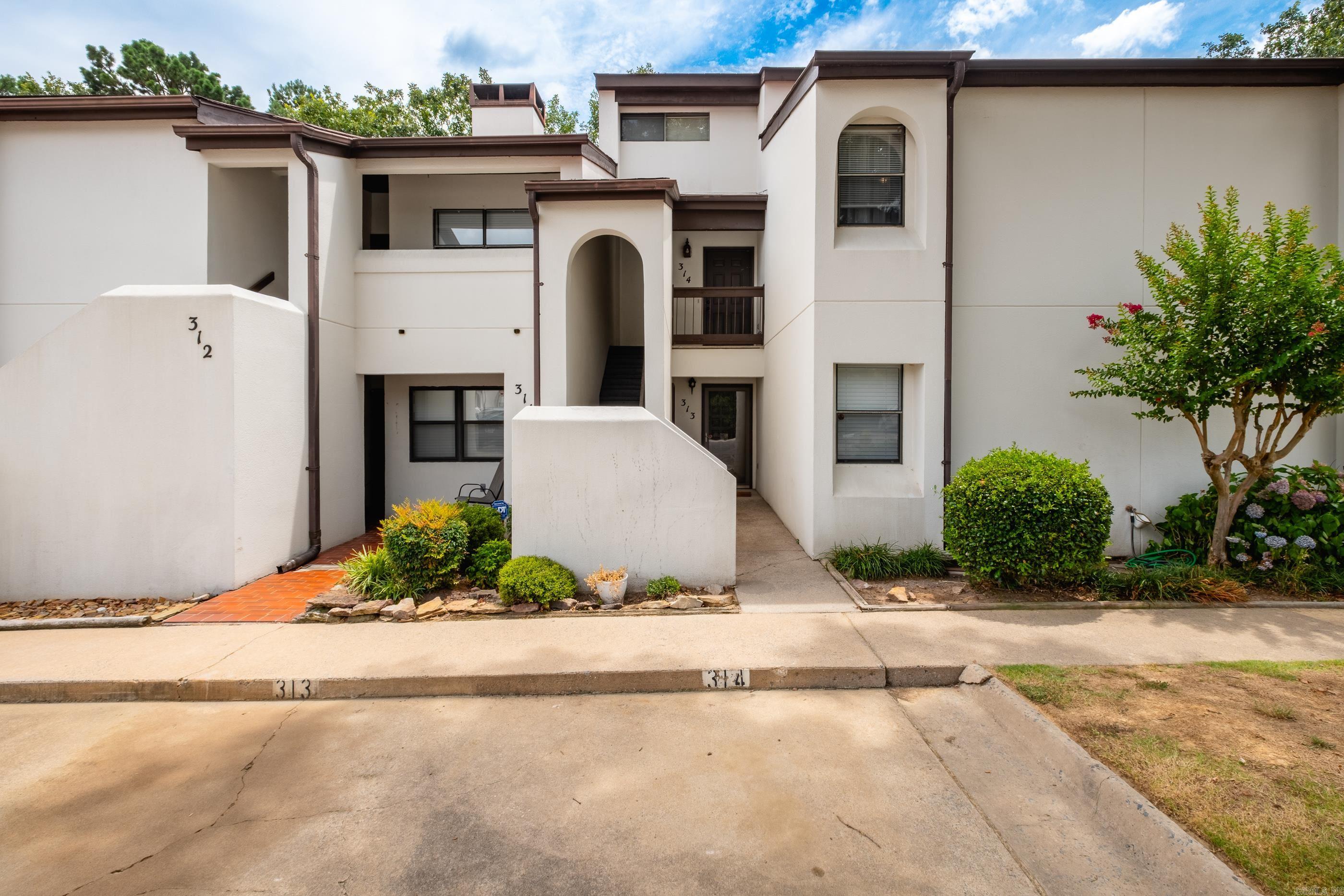 301 Kings Row Drive, 314