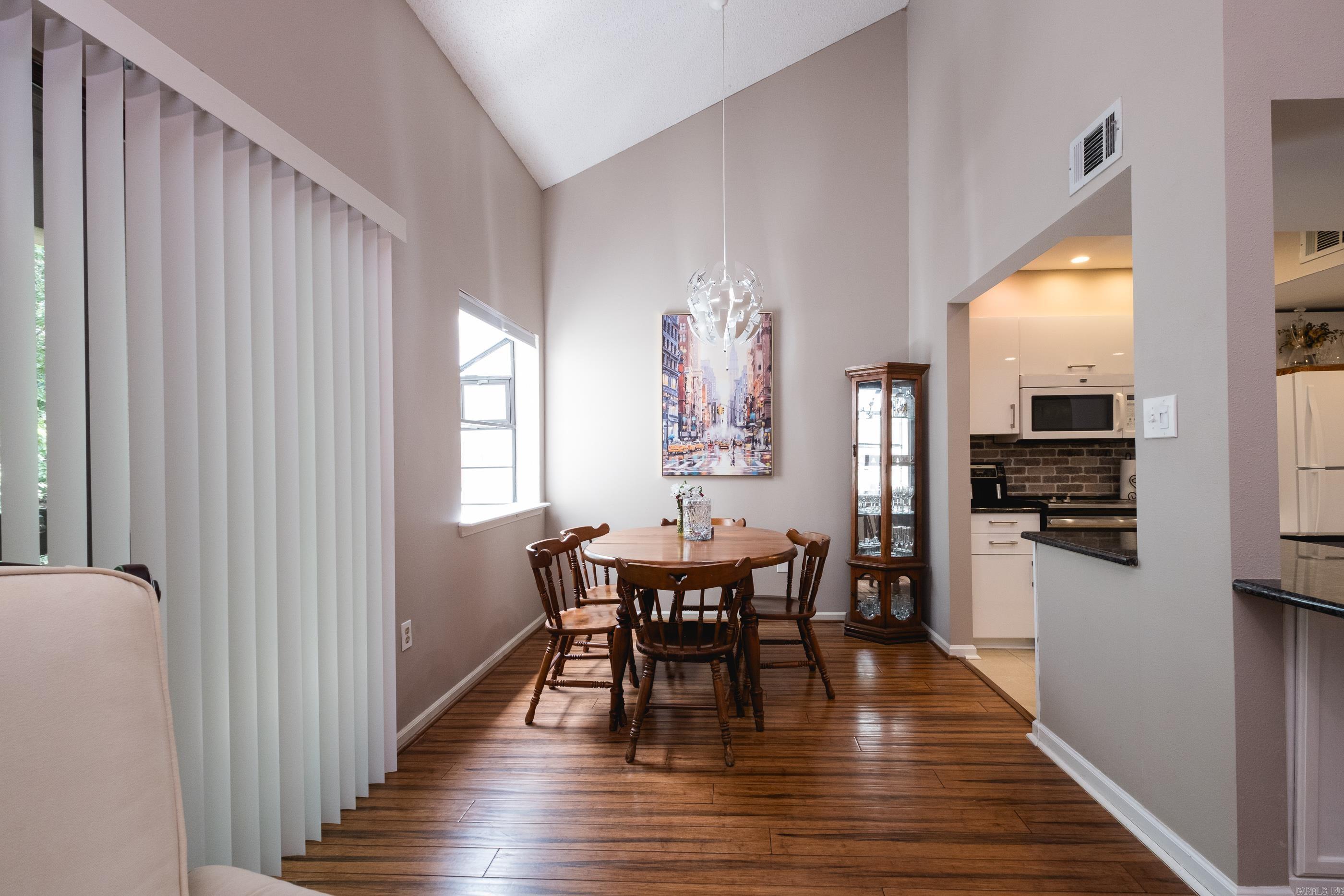 301 Kings Row Drive, 314