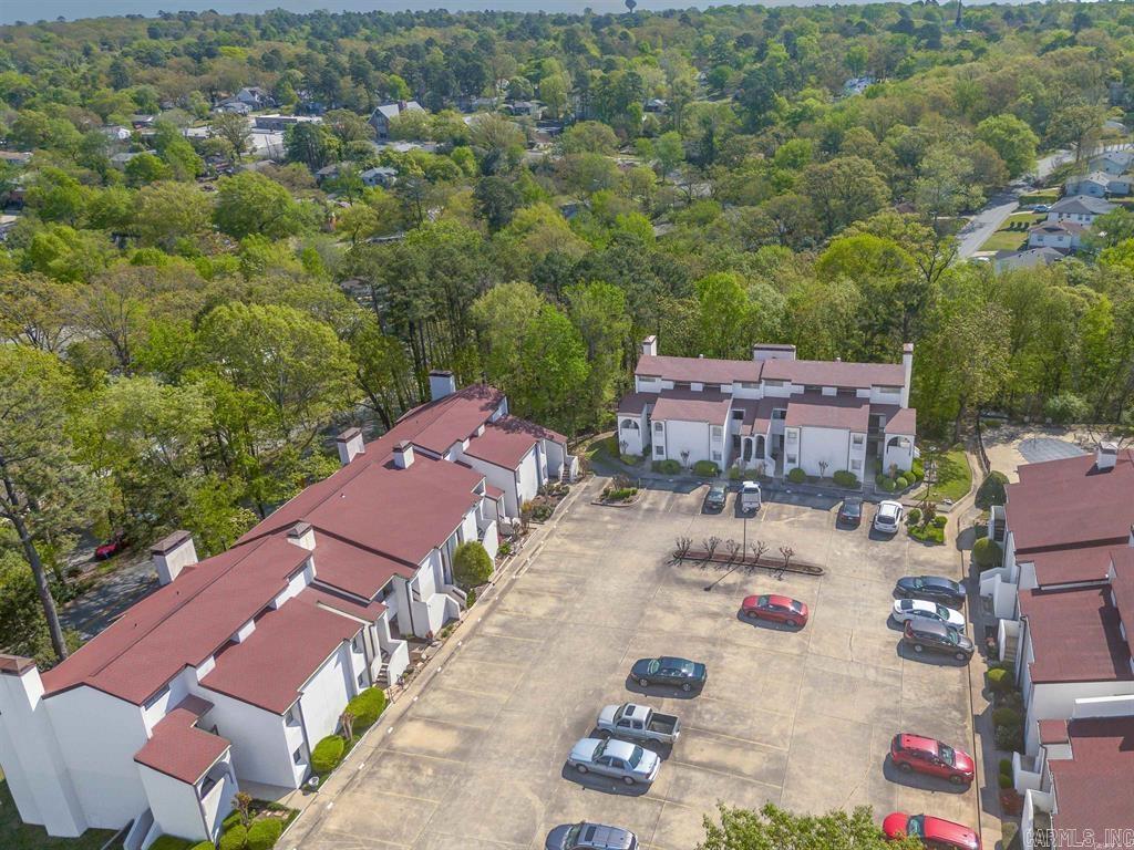 301 Kings Row Drive, 314