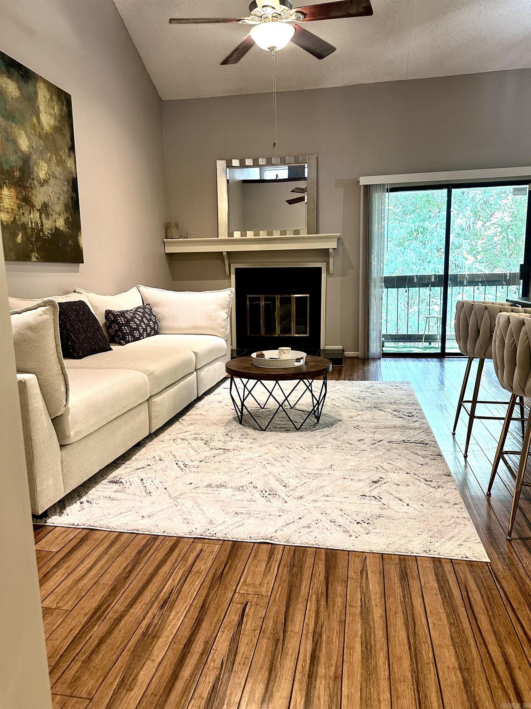 301 Kings Row Drive, 314