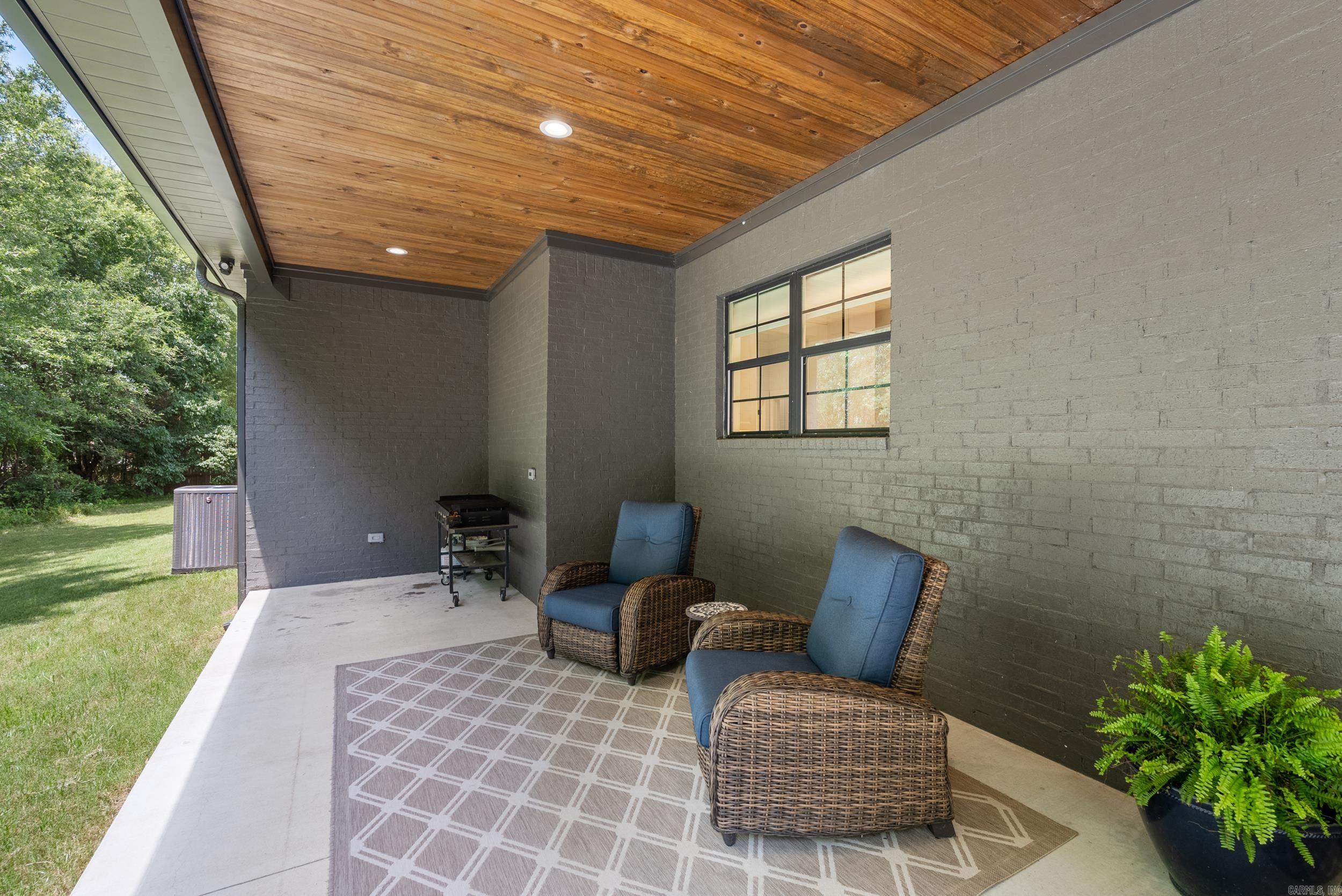 3525 Juniper Drive